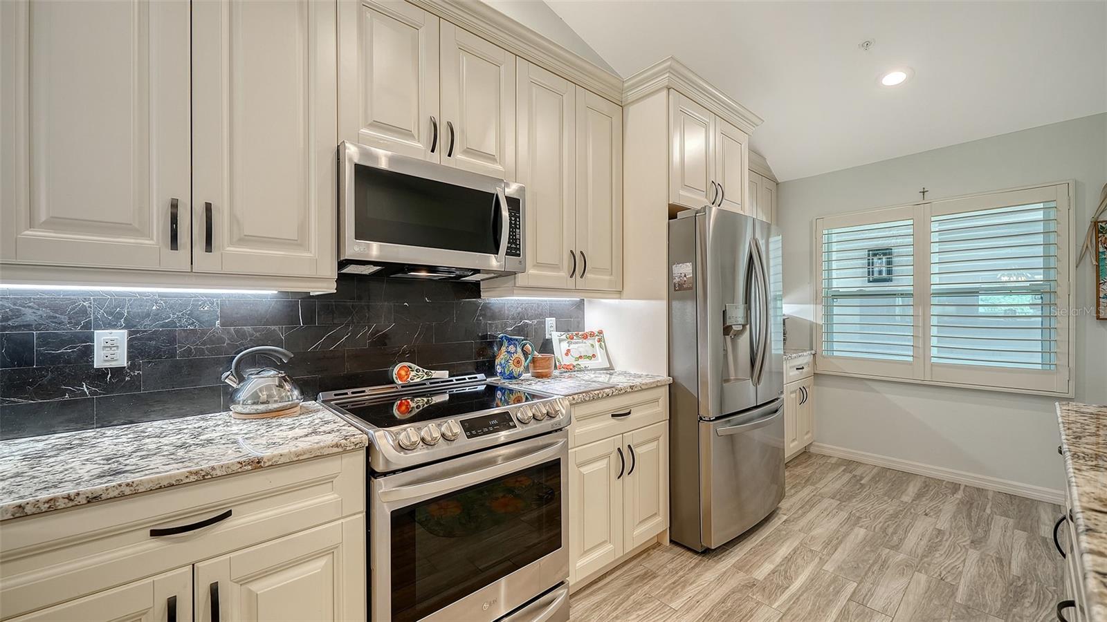 8750 OLDE HICKORY AVE #9305, SARASOTA, FL, 34238