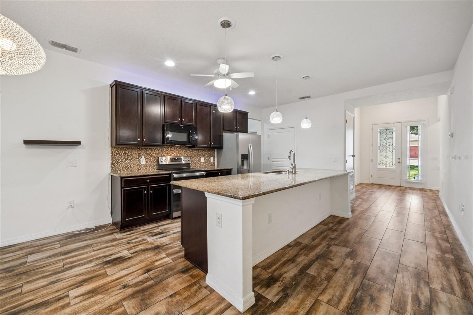 9131 CHANDLER DR, GROVELAND, FL, 34736