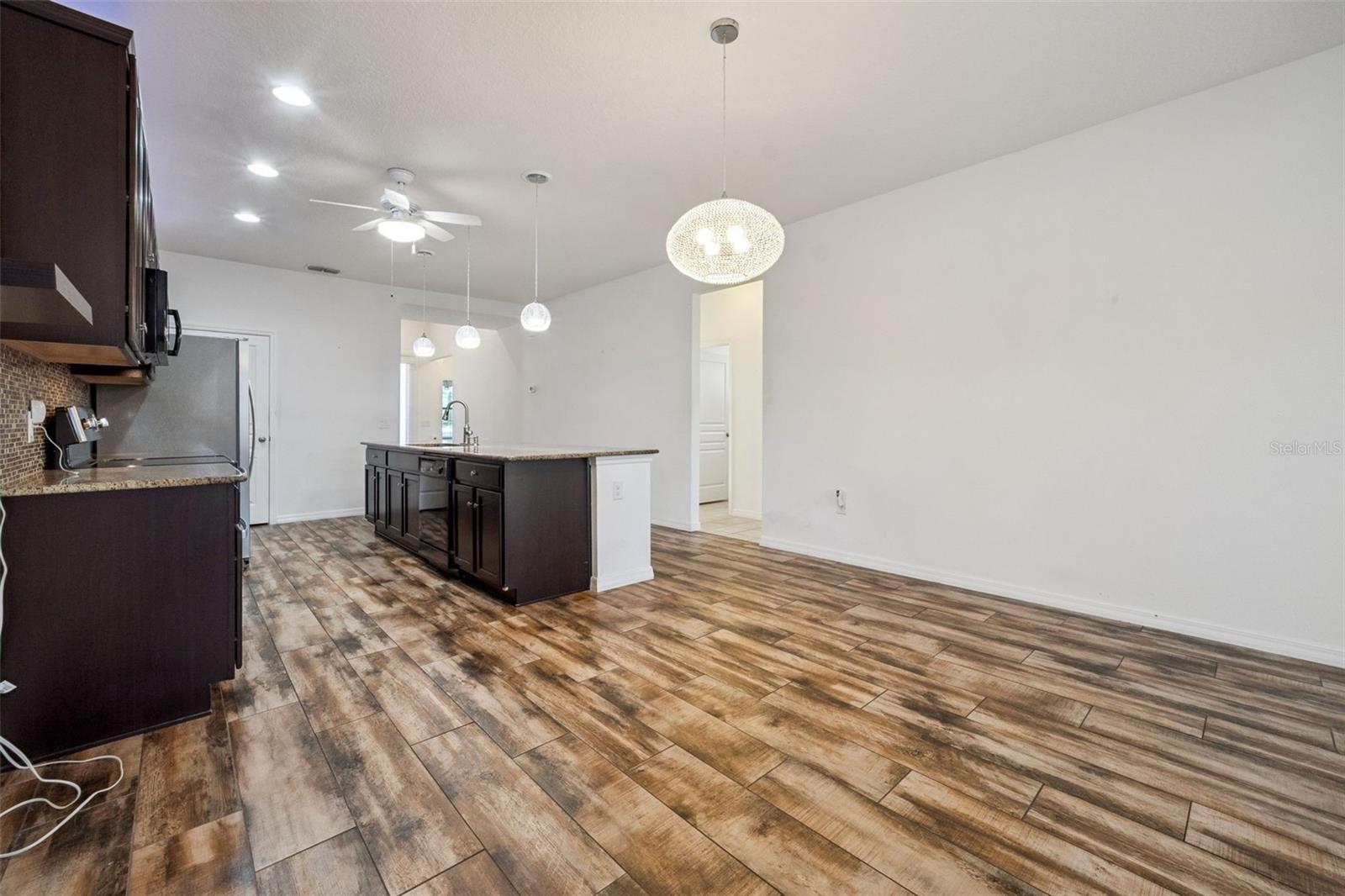 9131 CHANDLER DR, GROVELAND, FL, 34736