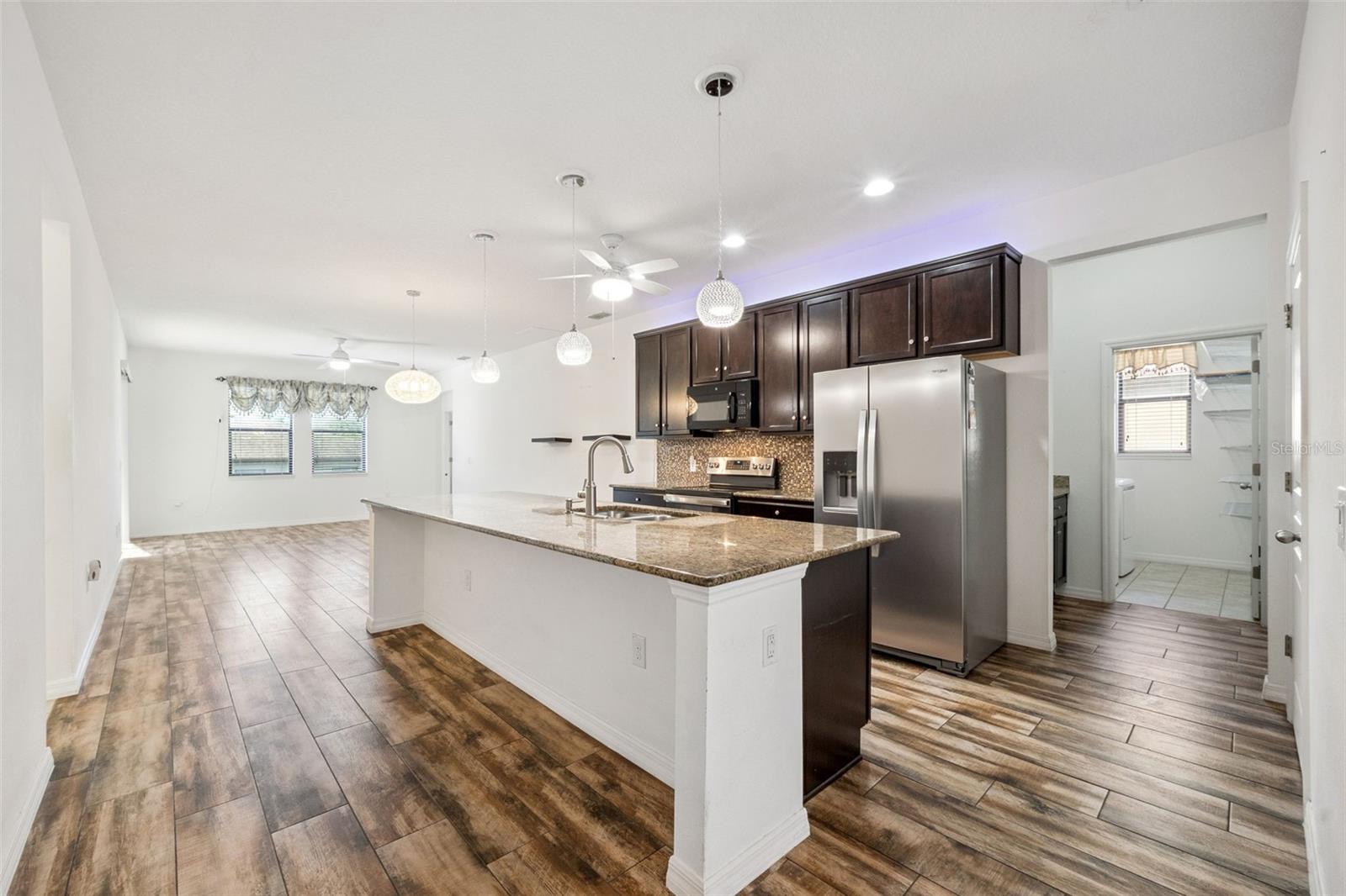 9131 CHANDLER DR, GROVELAND, FL, 34736