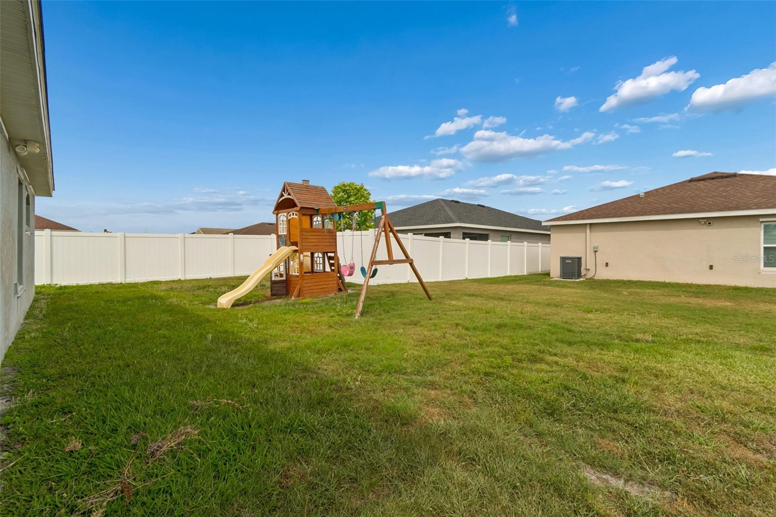 7011 GIDEON CIR, ZEPHYRHILLS, FL, 33541