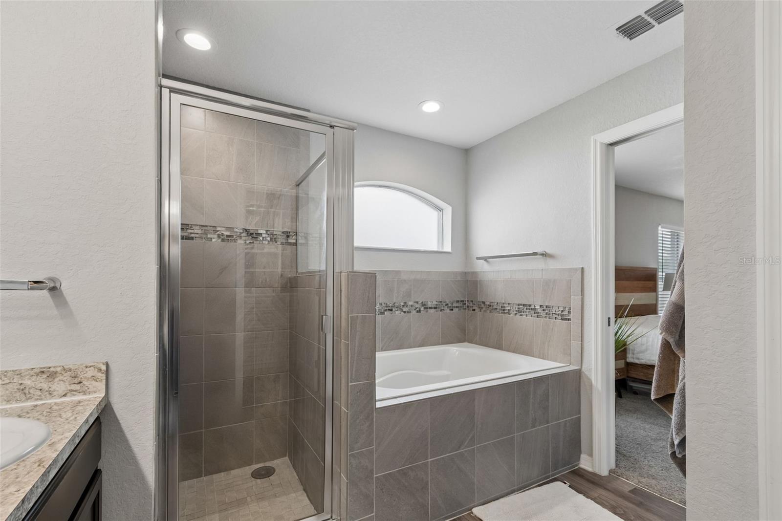 7011 GIDEON CIR, ZEPHYRHILLS, FL, 33541