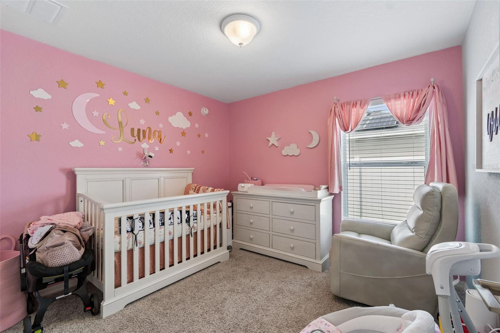 7011 GIDEON CIR, ZEPHYRHILLS, FL, 33541