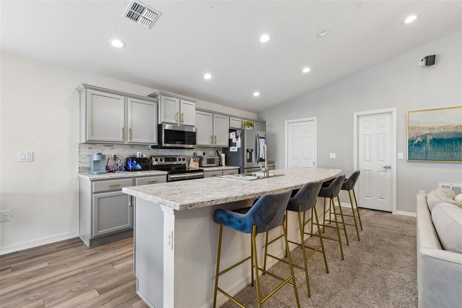 7011 GIDEON CIR, ZEPHYRHILLS, FL, 33541