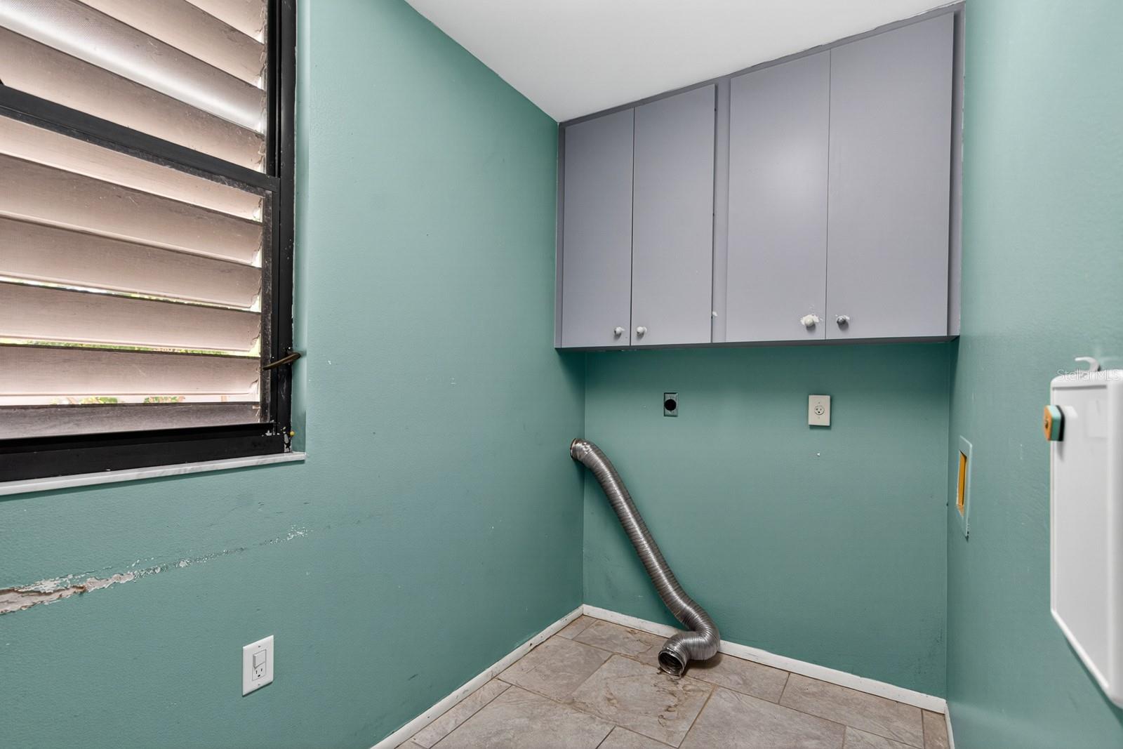 318 TIMBERLAKE DR, BRADENTON, FL, 34210