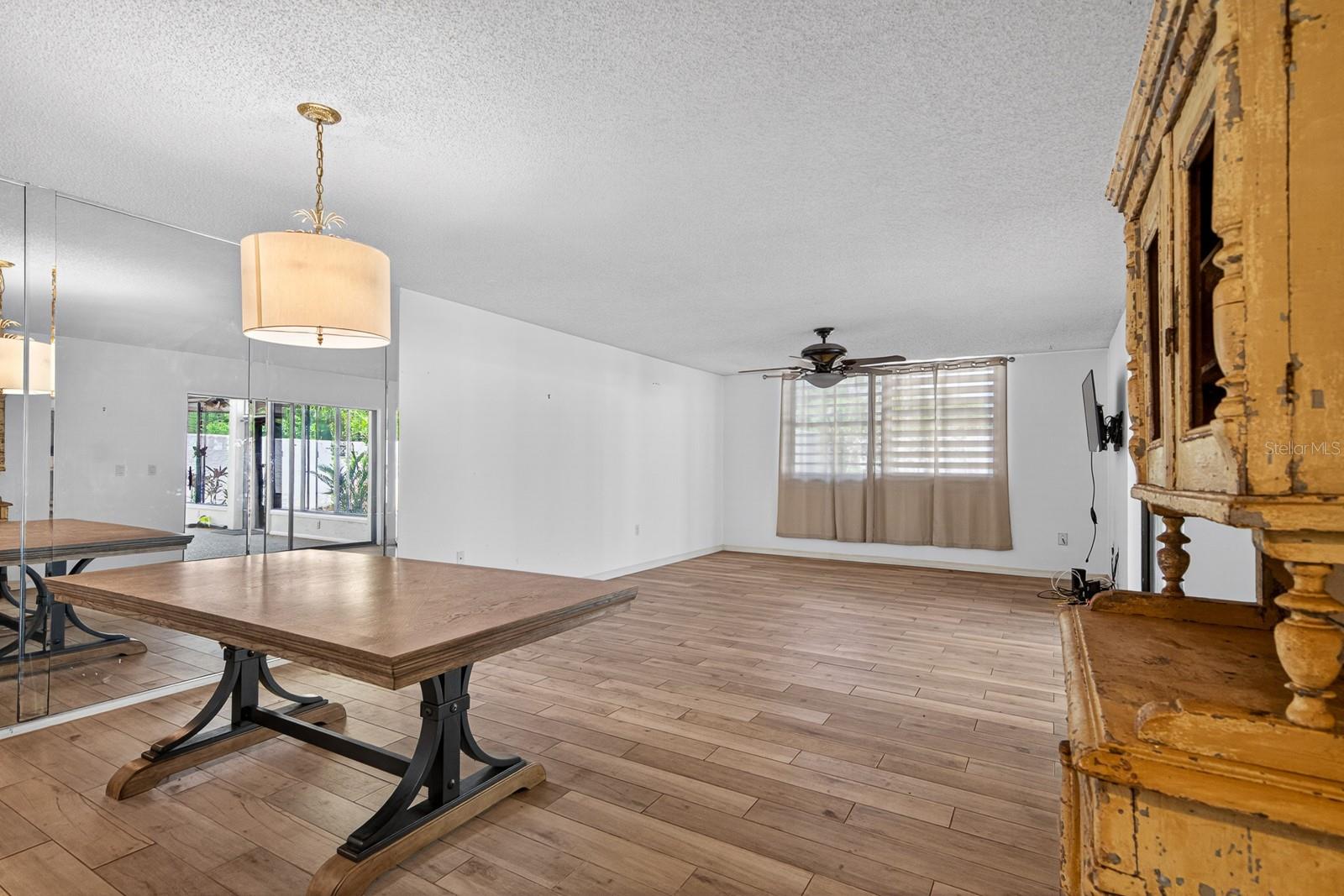 318 TIMBERLAKE DR, BRADENTON, FL, 34210