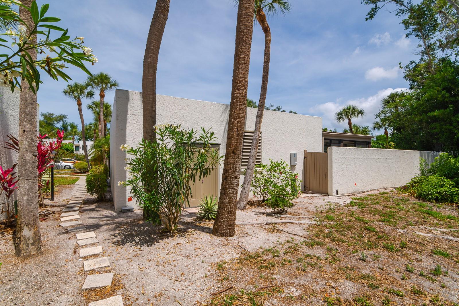 318 TIMBERLAKE DR, BRADENTON, FL, 34210
