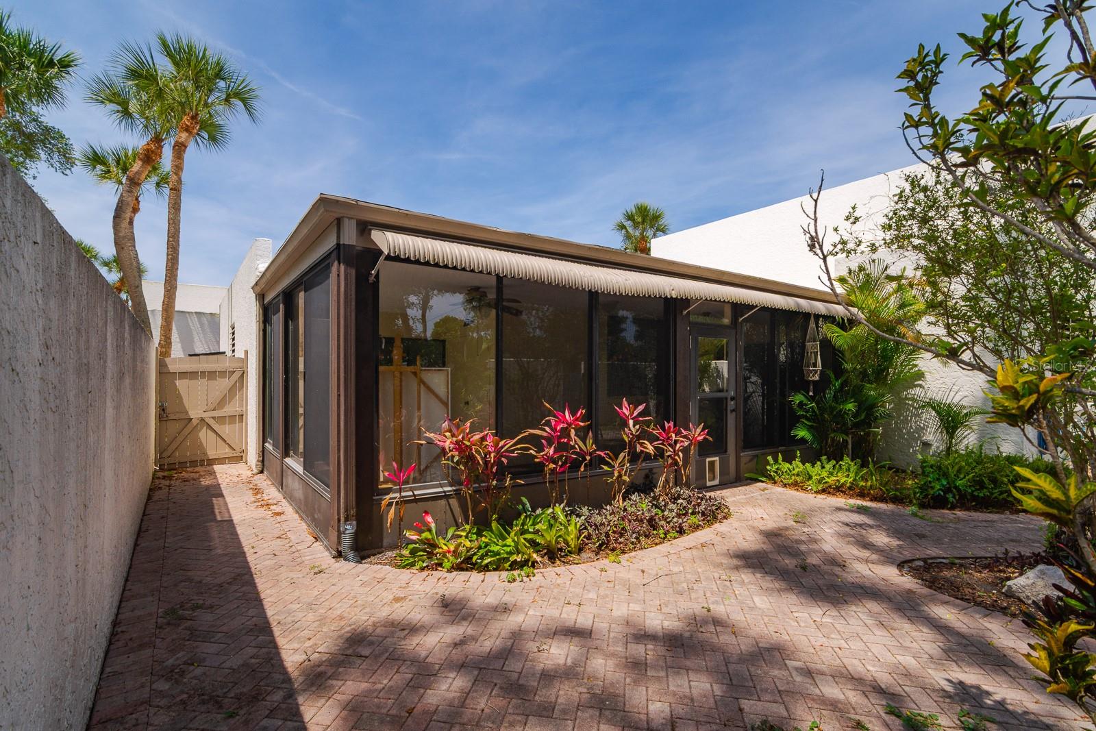 318 TIMBERLAKE DR, BRADENTON, FL, 34210