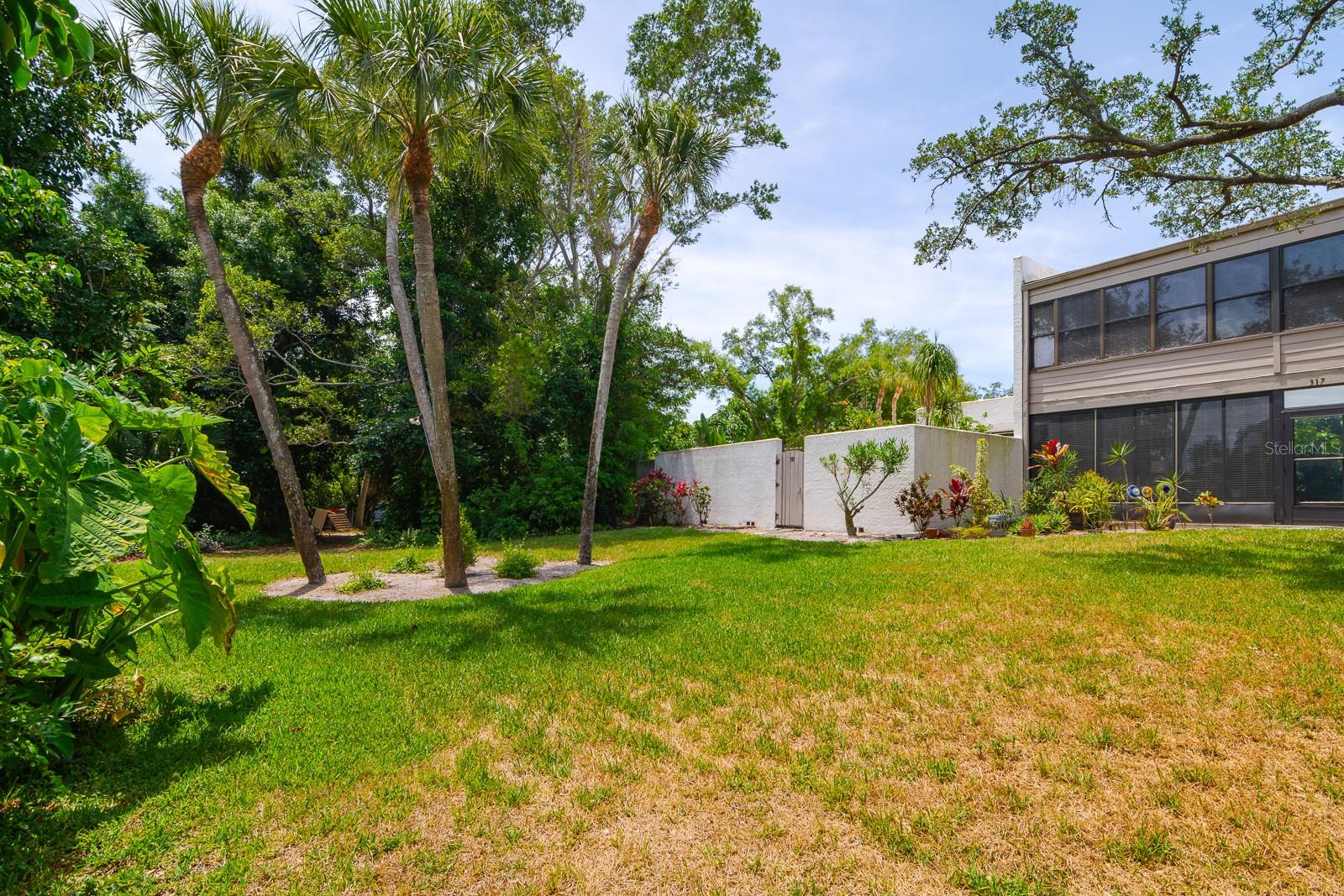 318 TIMBERLAKE DR, BRADENTON, FL, 34210