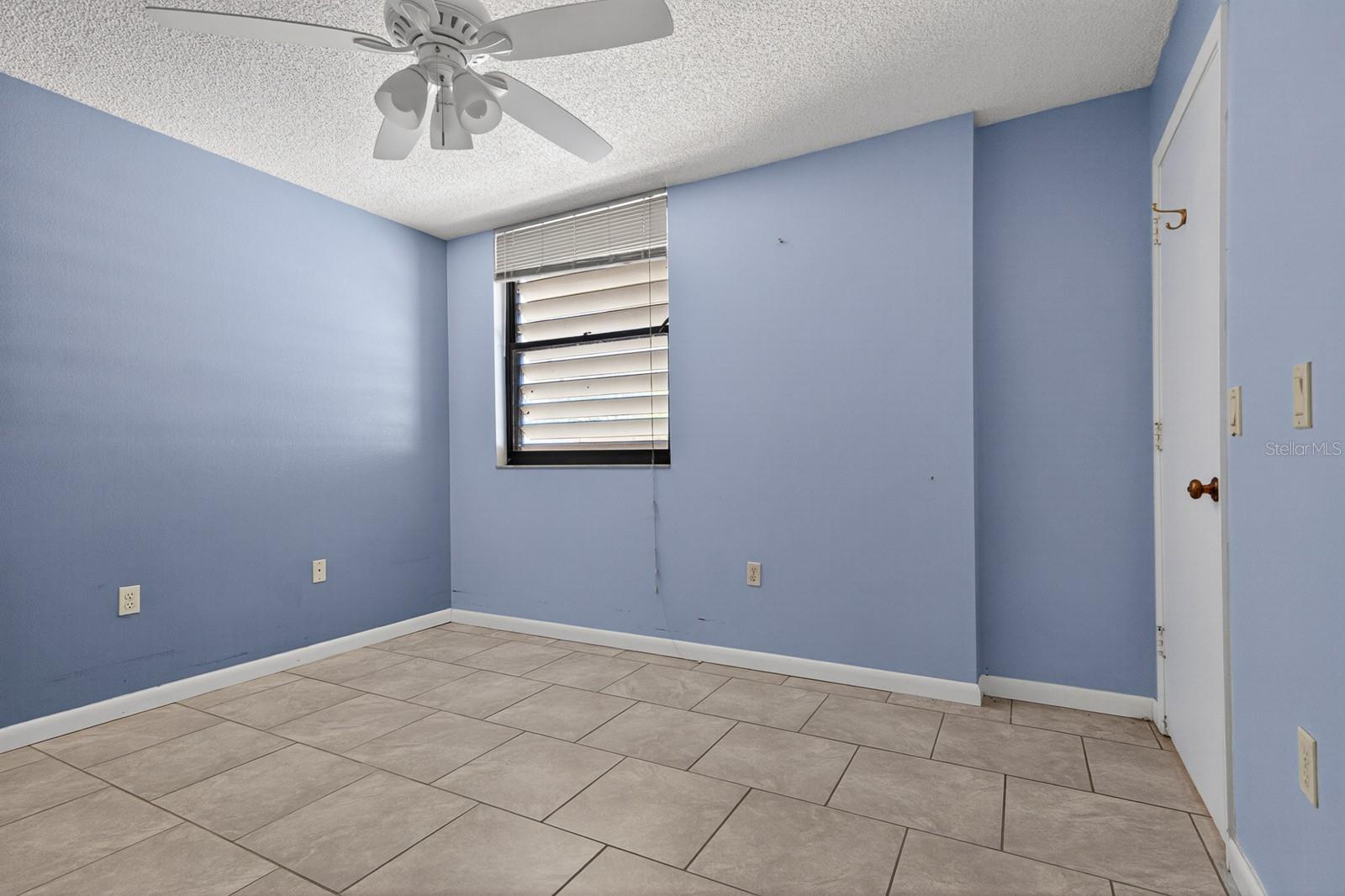 318 TIMBERLAKE DR, BRADENTON, FL, 34210