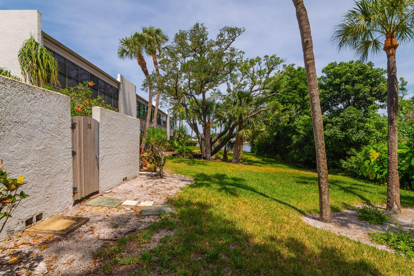 318 TIMBERLAKE DR, BRADENTON, FL, 34210