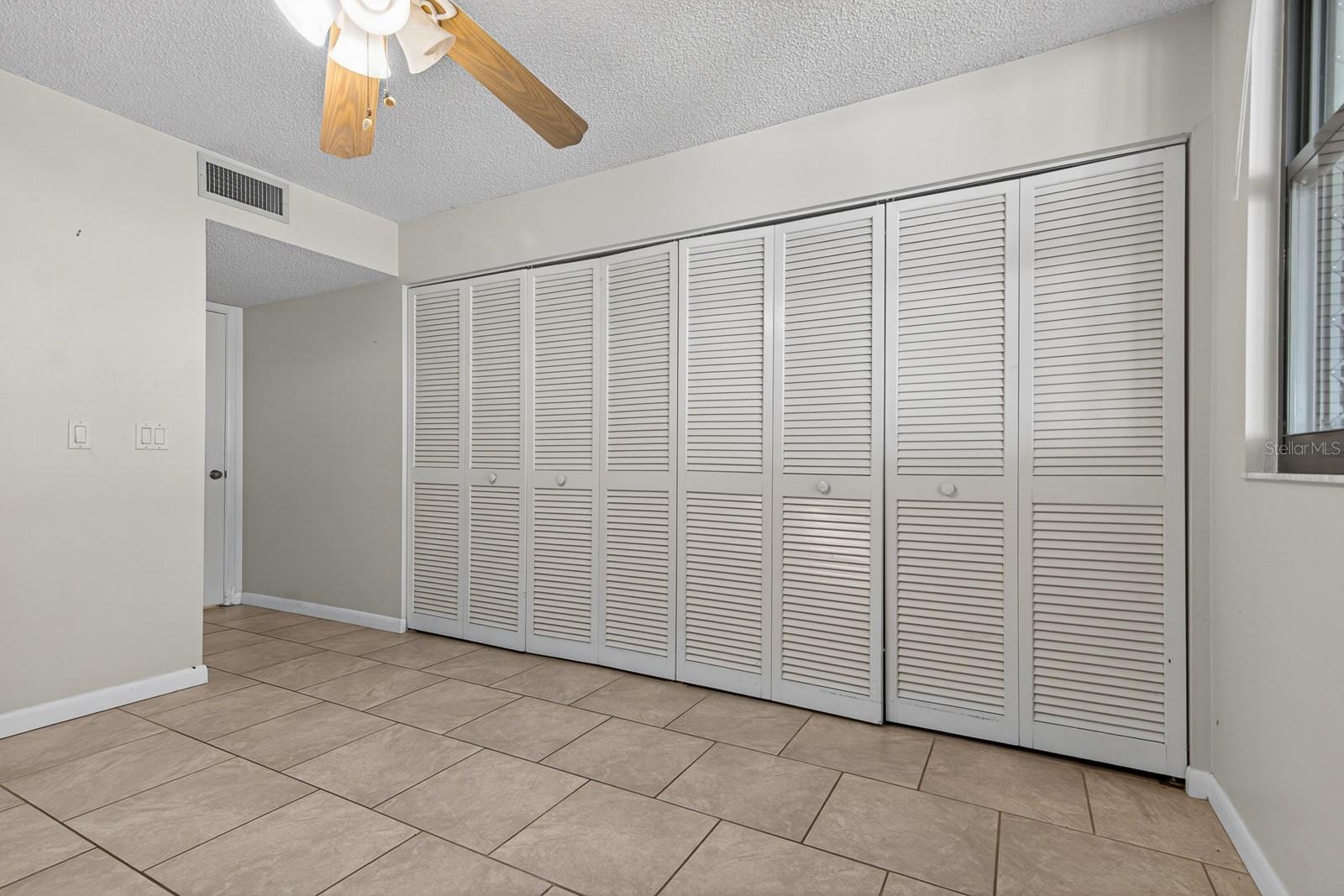 318 TIMBERLAKE DR, BRADENTON, FL, 34210