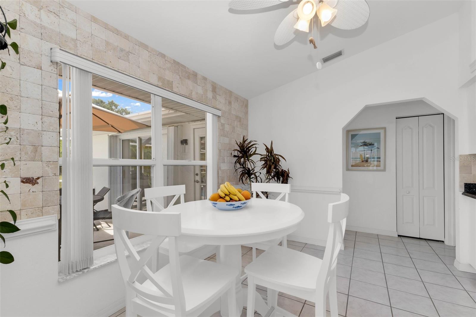 303 PARAMARIBO ST, PUNTA GORDA, FL, 33983