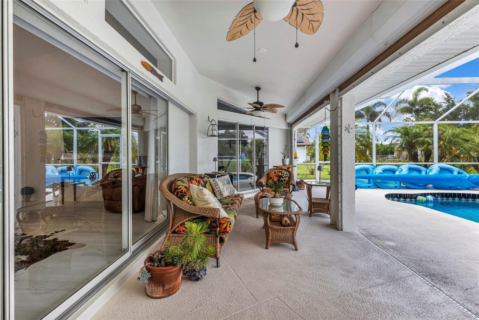303 PARAMARIBO ST, PUNTA GORDA, FL, 33983