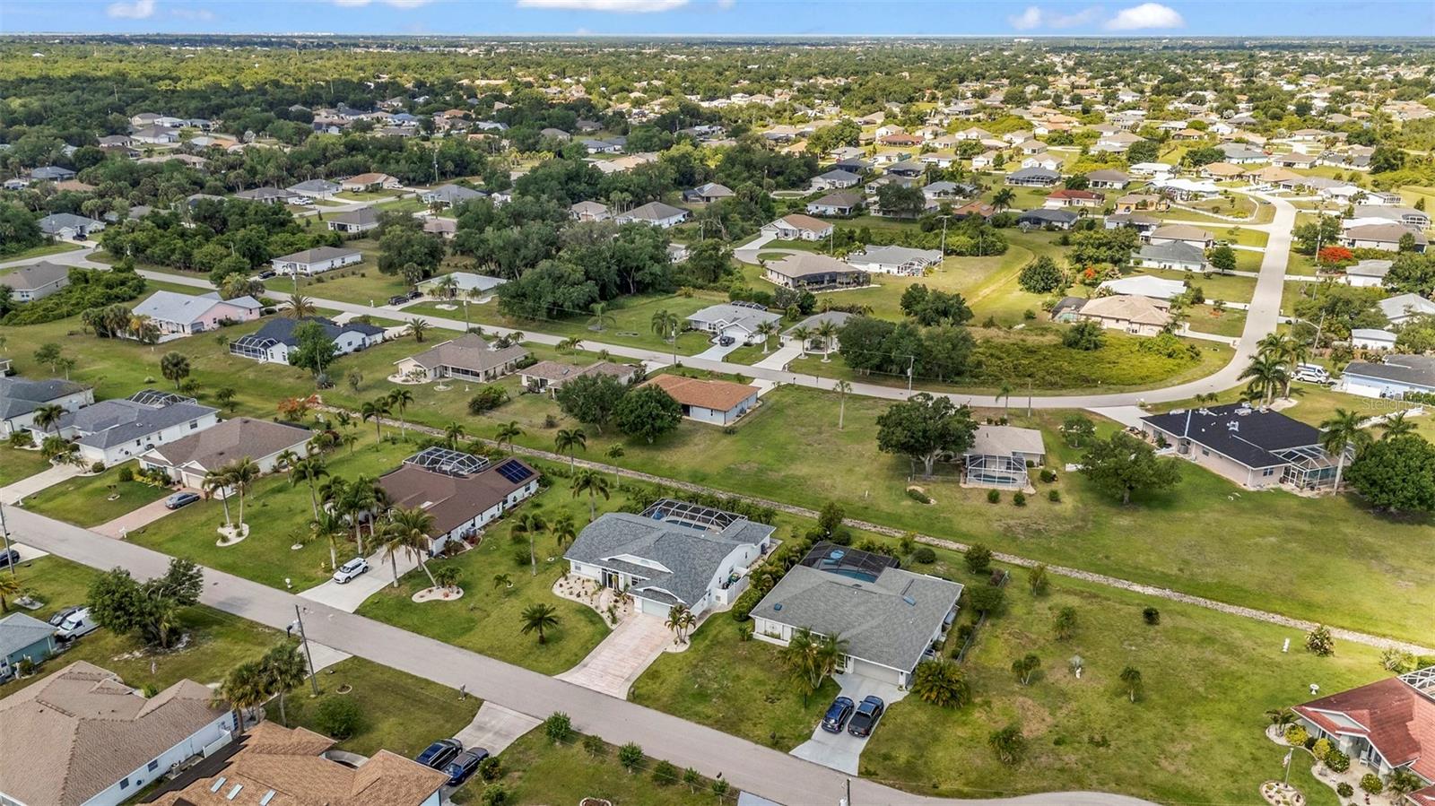 303 PARAMARIBO ST, PUNTA GORDA, FL, 33983