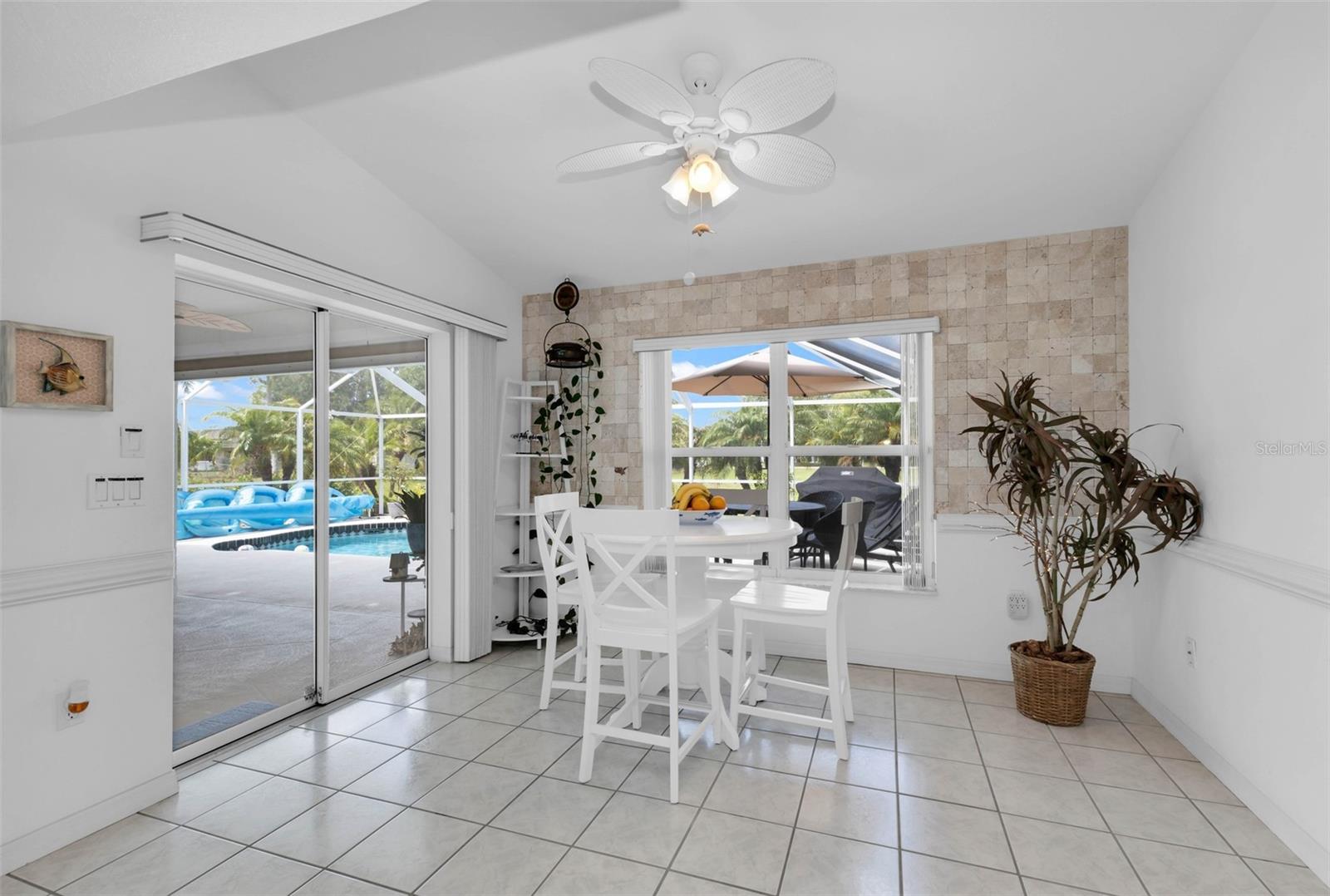 303 PARAMARIBO ST, PUNTA GORDA, FL, 33983