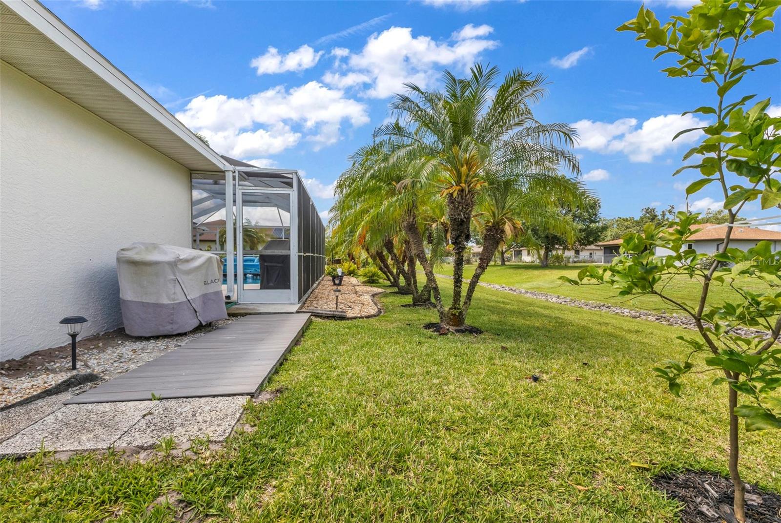 303 PARAMARIBO ST, PUNTA GORDA, FL, 33983