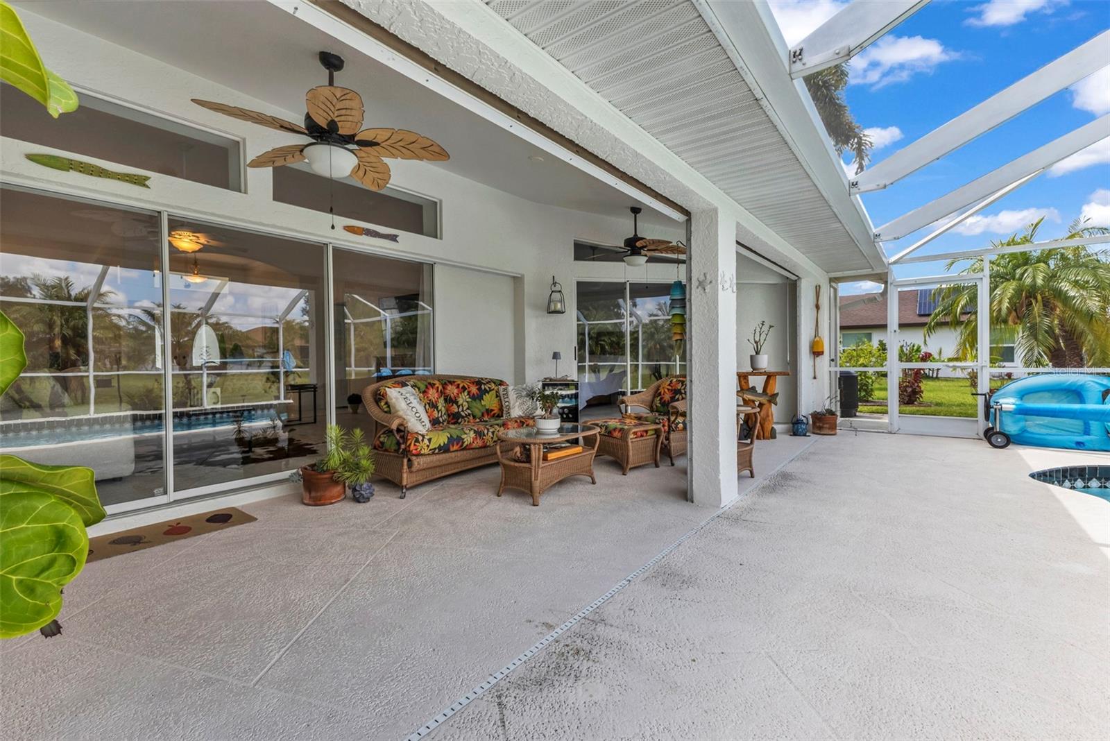 303 PARAMARIBO ST, PUNTA GORDA, FL, 33983