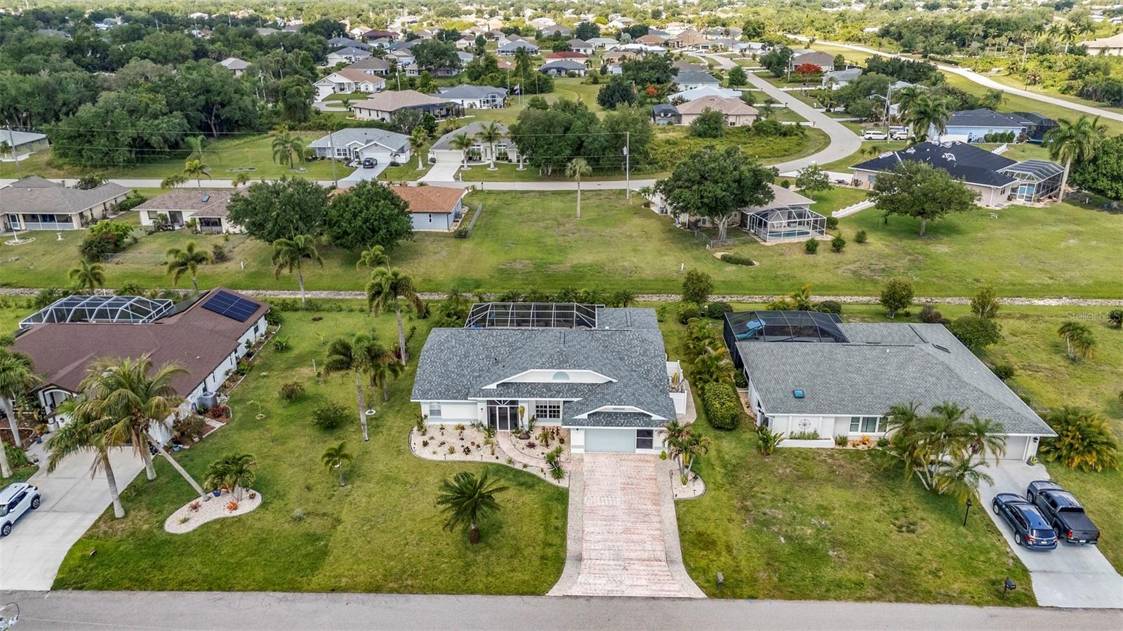 303 PARAMARIBO ST, PUNTA GORDA, FL, 33983