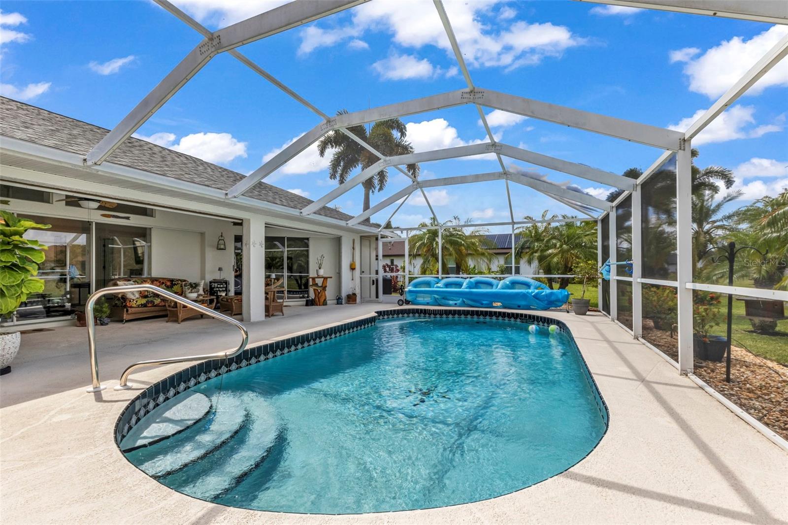 303 PARAMARIBO ST, PUNTA GORDA, FL, 33983
