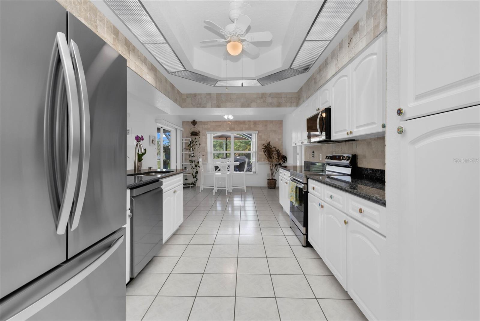 303 PARAMARIBO ST, PUNTA GORDA, FL, 33983