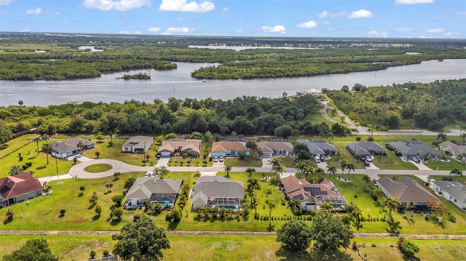 303 PARAMARIBO ST, PUNTA GORDA, FL, 33983