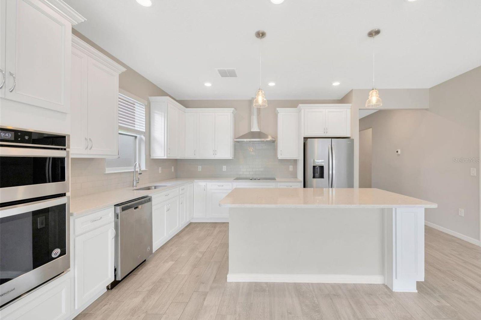 6398 BRADFORD WOODS DR, ZEPHYRHILLS, FL, 33542
