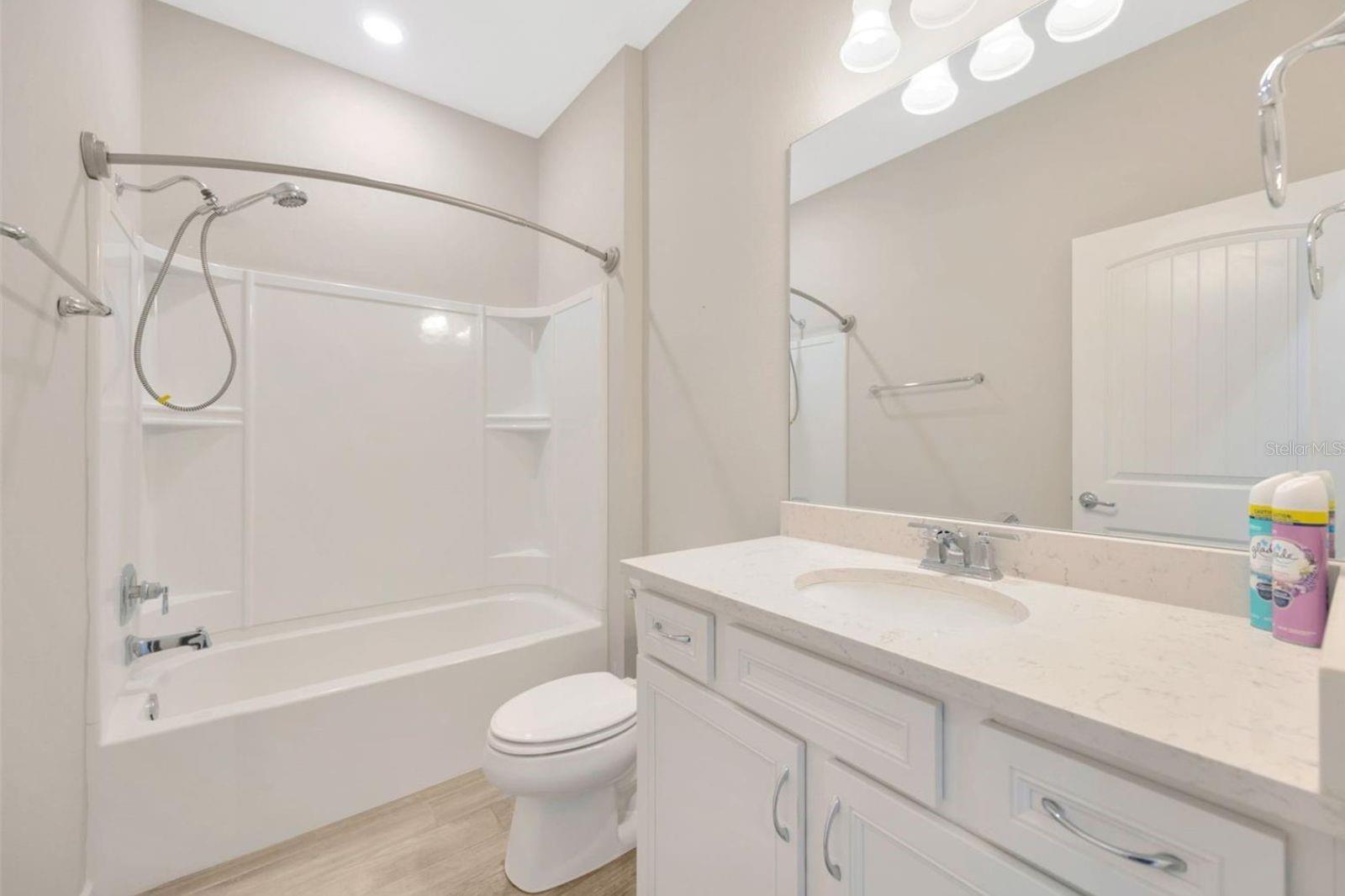 6398 BRADFORD WOODS DR, ZEPHYRHILLS, FL, 33542