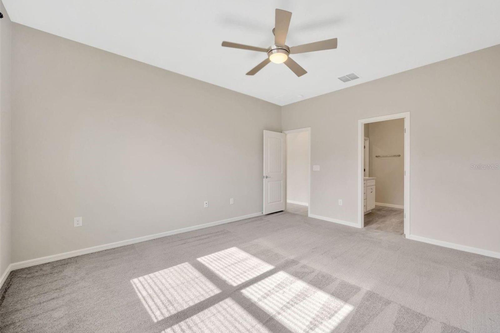 6398 BRADFORD WOODS DR, ZEPHYRHILLS, FL, 33542