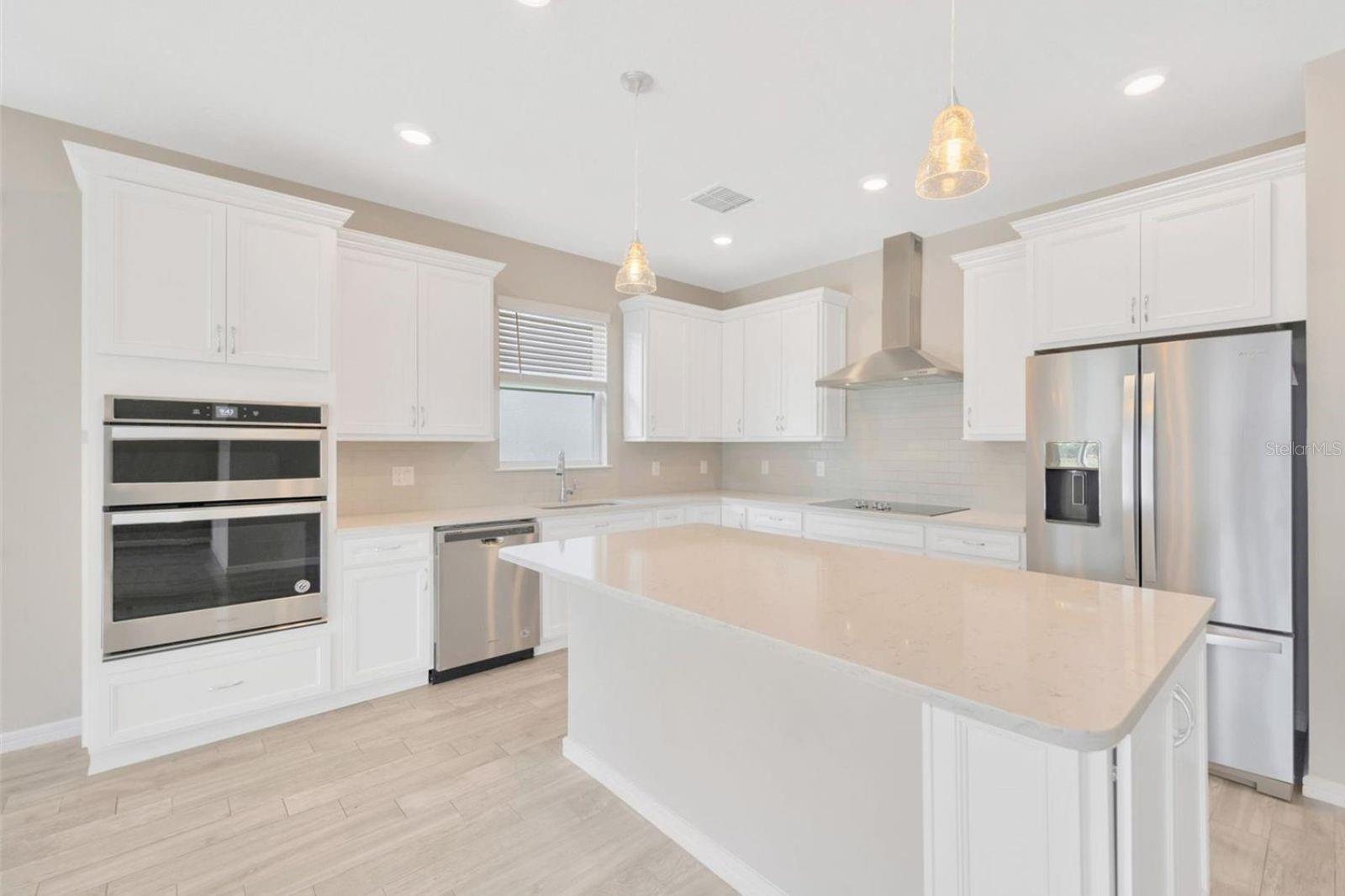 6398 BRADFORD WOODS DR, ZEPHYRHILLS, FL, 33542