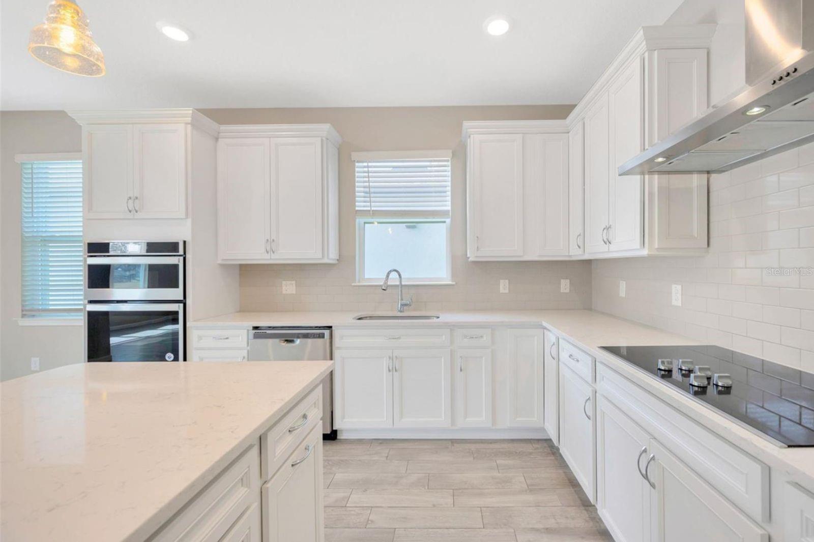 6398 BRADFORD WOODS DR, ZEPHYRHILLS, FL, 33542