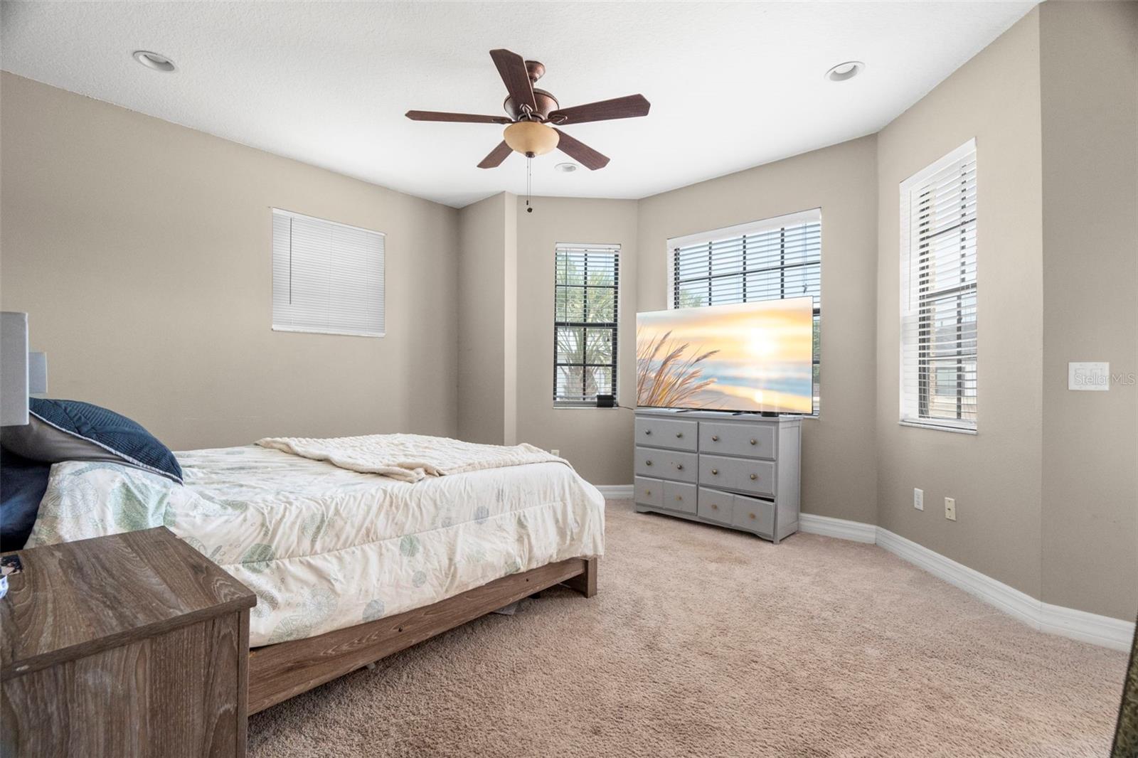 316 34TH AVE N, ST PETERSBURG, FL, 33704