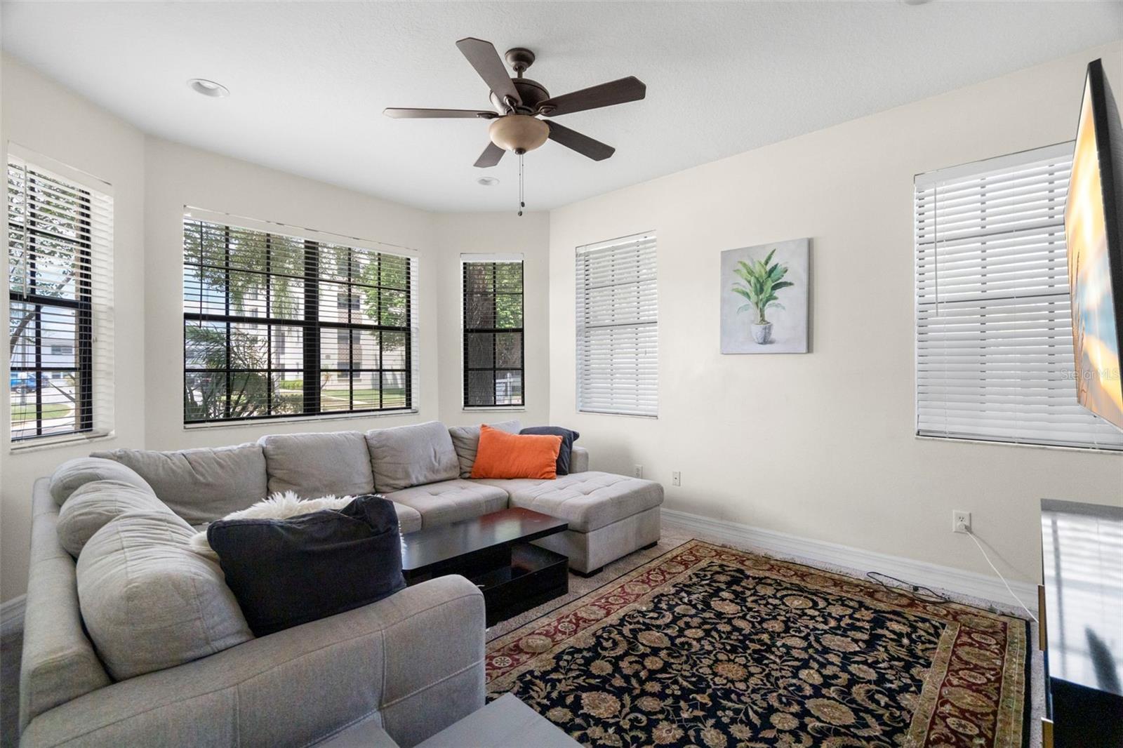 316 34TH AVE N, ST PETERSBURG, FL, 33704