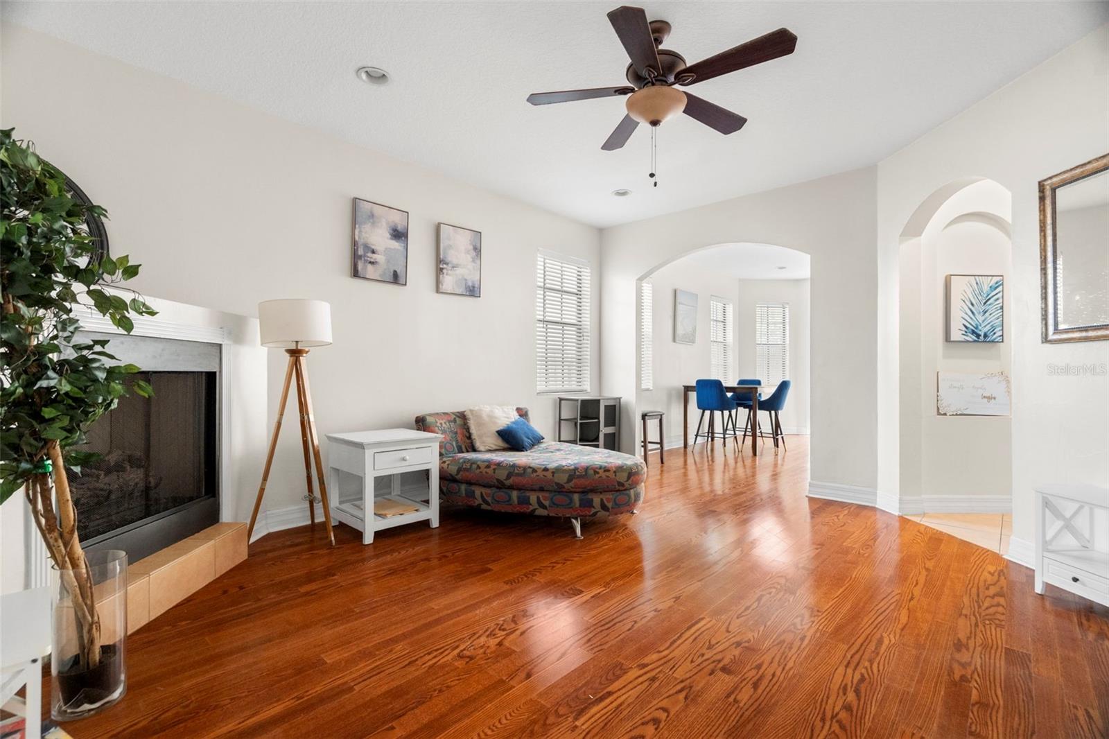 316 34TH AVE N, ST PETERSBURG, FL, 33704
