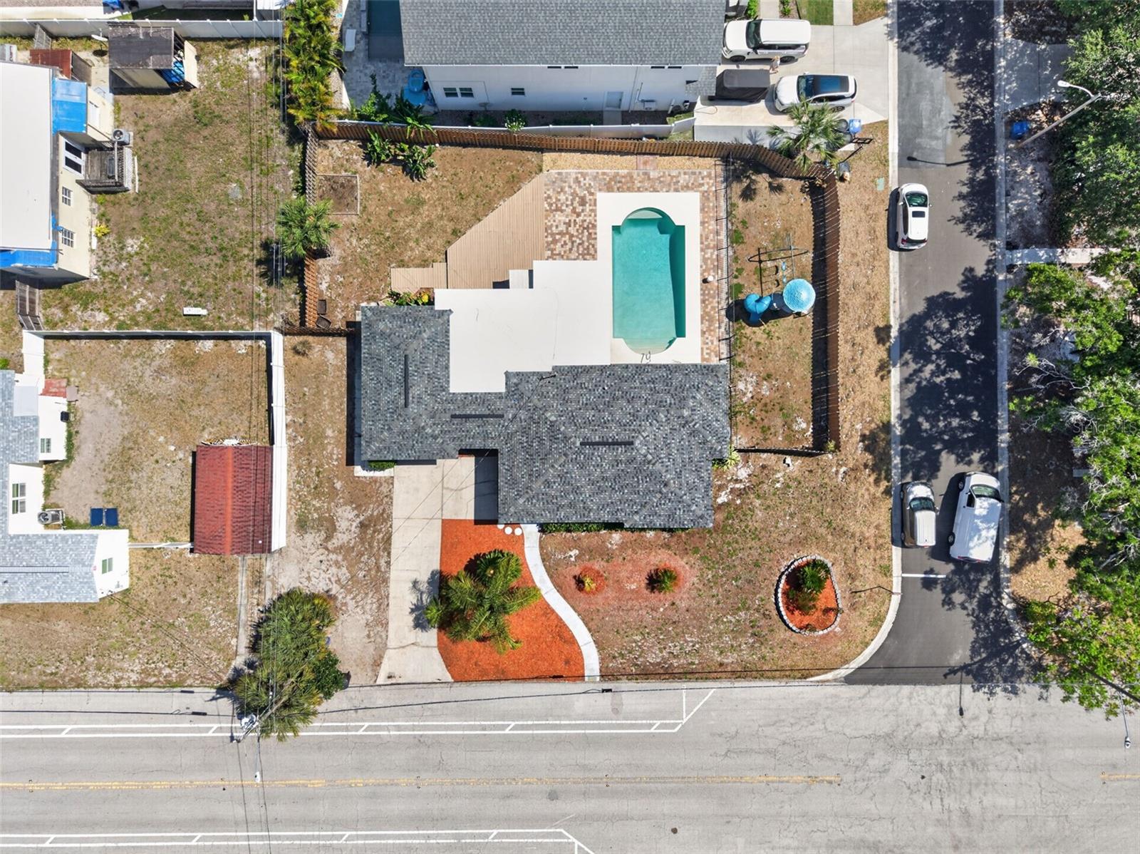 1674 34TH AVE N, ST PETERSBURG, FL, 33713