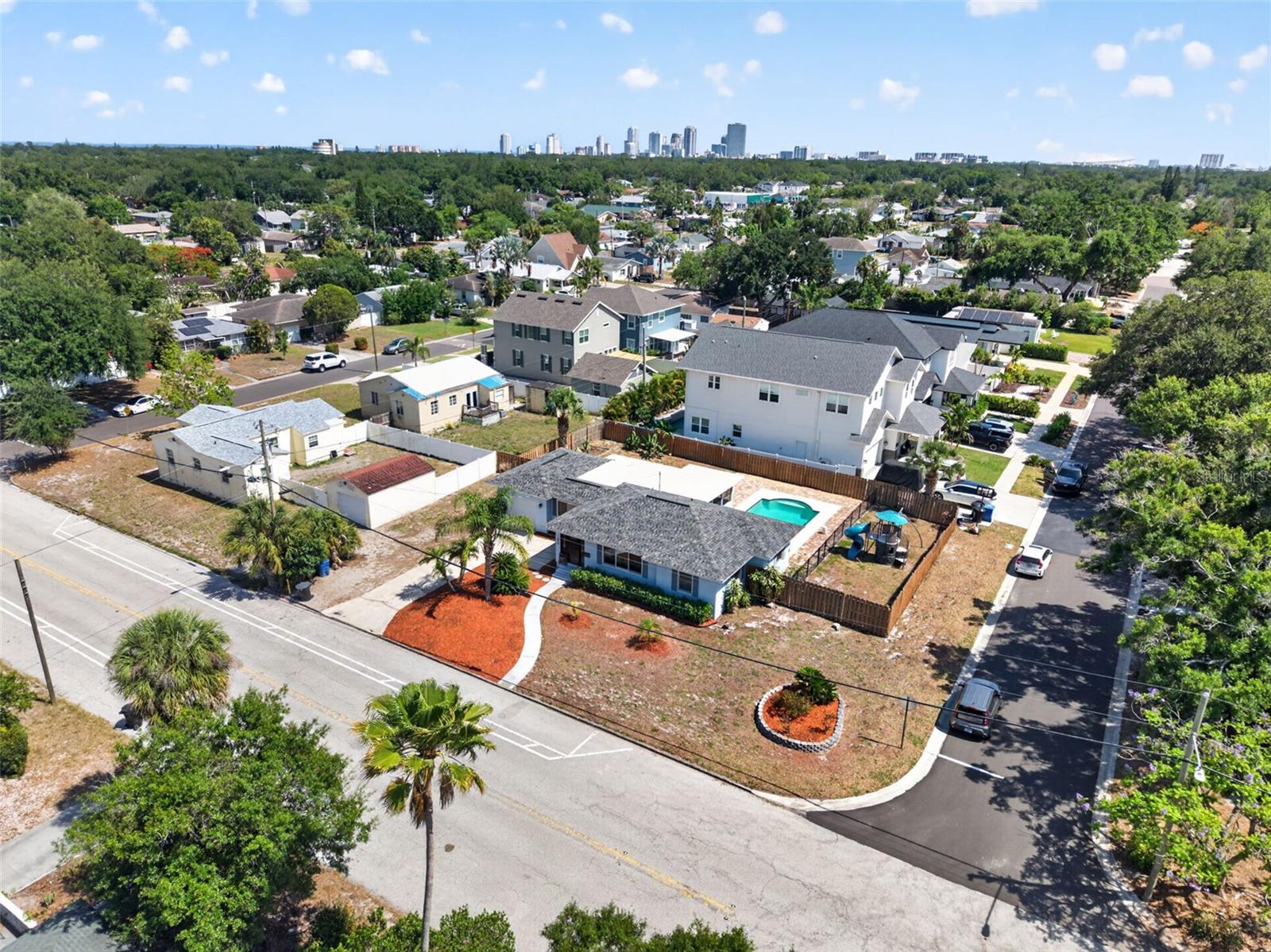 1674 34TH AVE N, ST PETERSBURG, FL, 33713