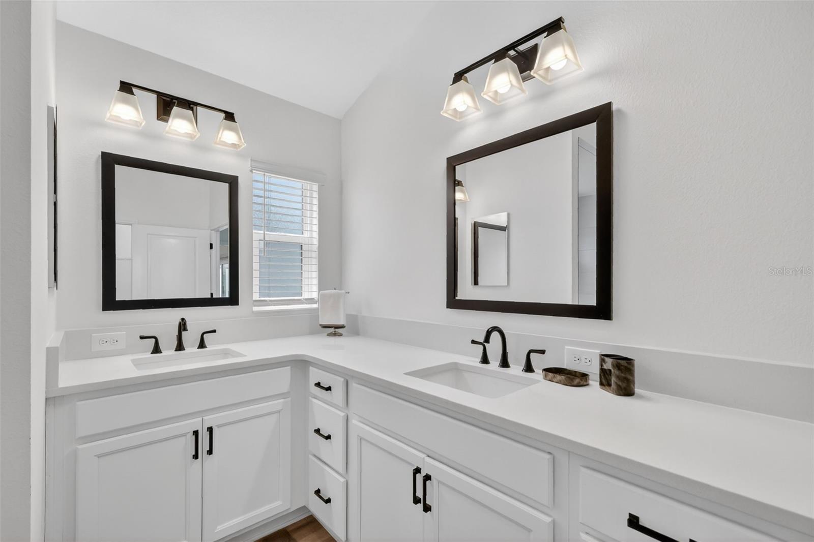 6857 BAYSINGER PATH, THE VILLAGES, FL, 34762