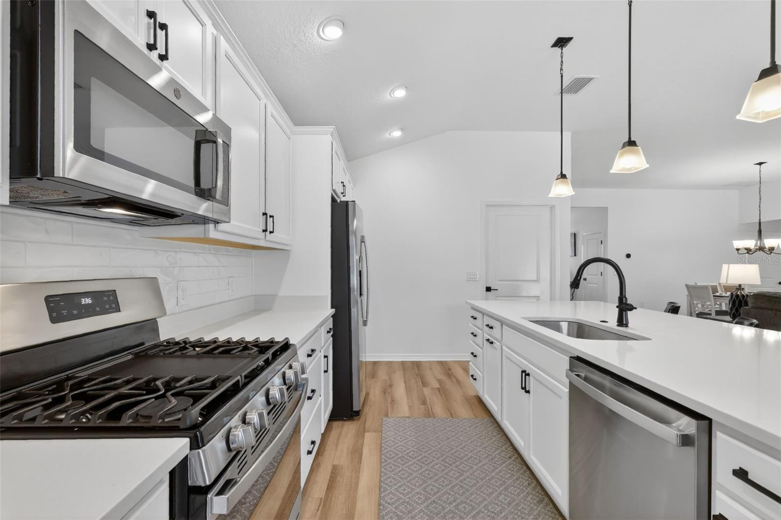 6857 BAYSINGER PATH, THE VILLAGES, FL, 34762