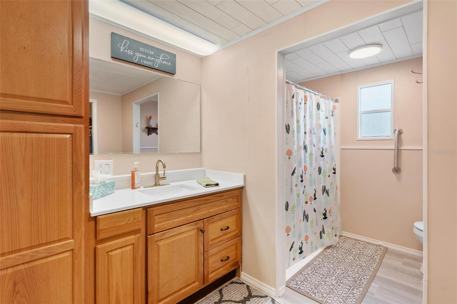 717 W COACH N FOUR DR, LEESBURG, FL, 34748