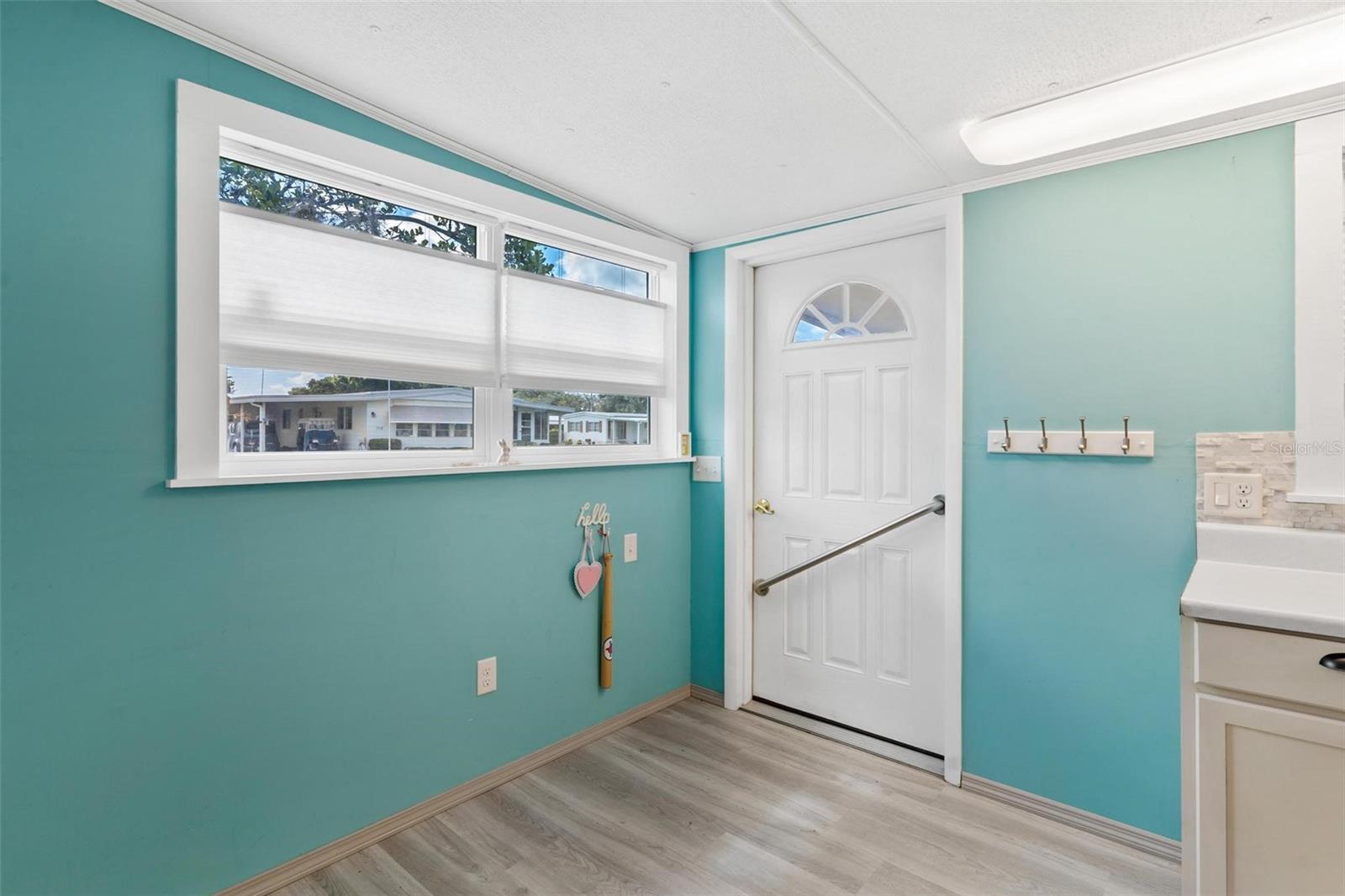 717 W COACH N FOUR DR, LEESBURG, FL, 34748