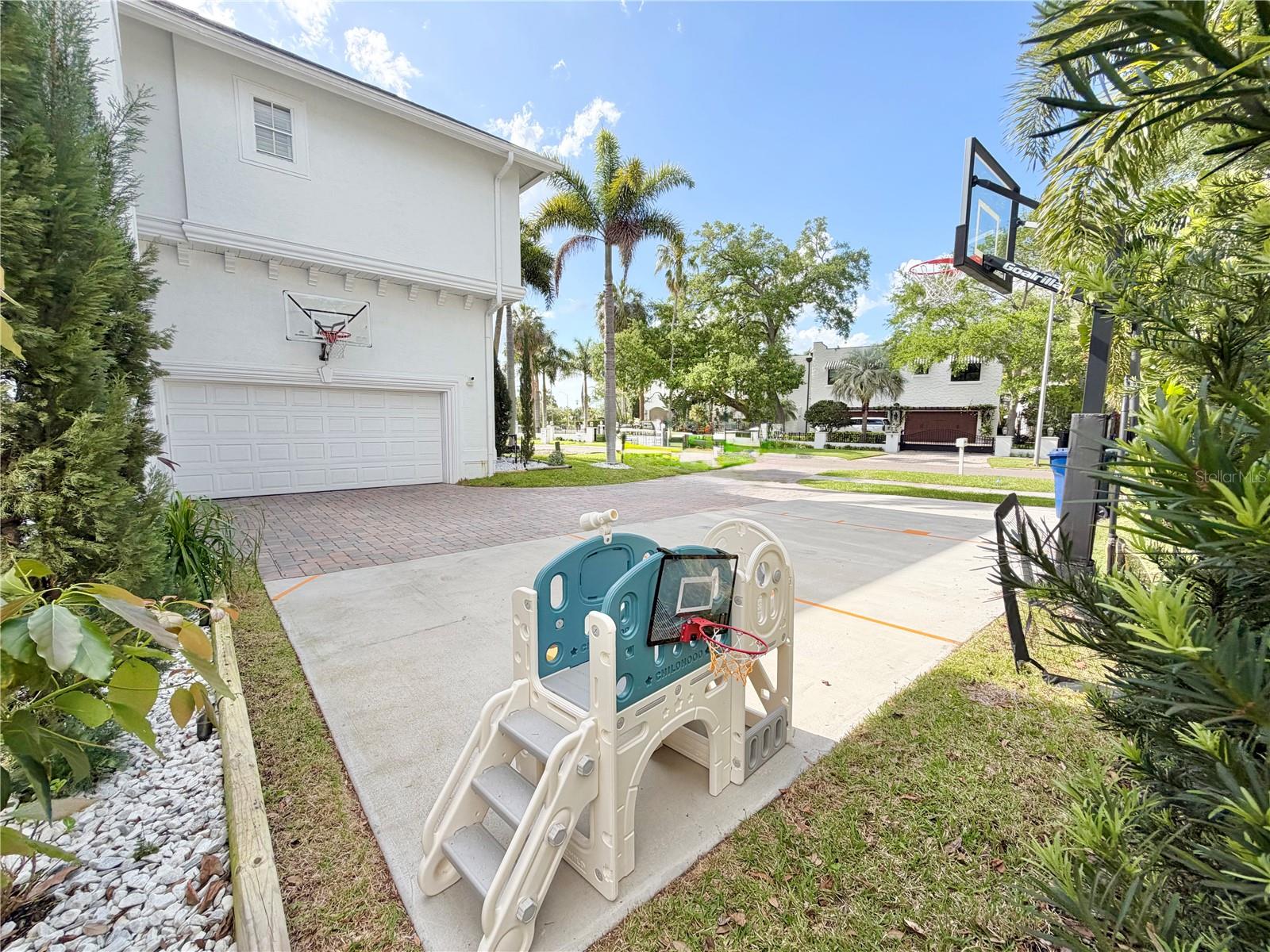 4814 W BEACHWAY DR, TAMPA, FL, 33609