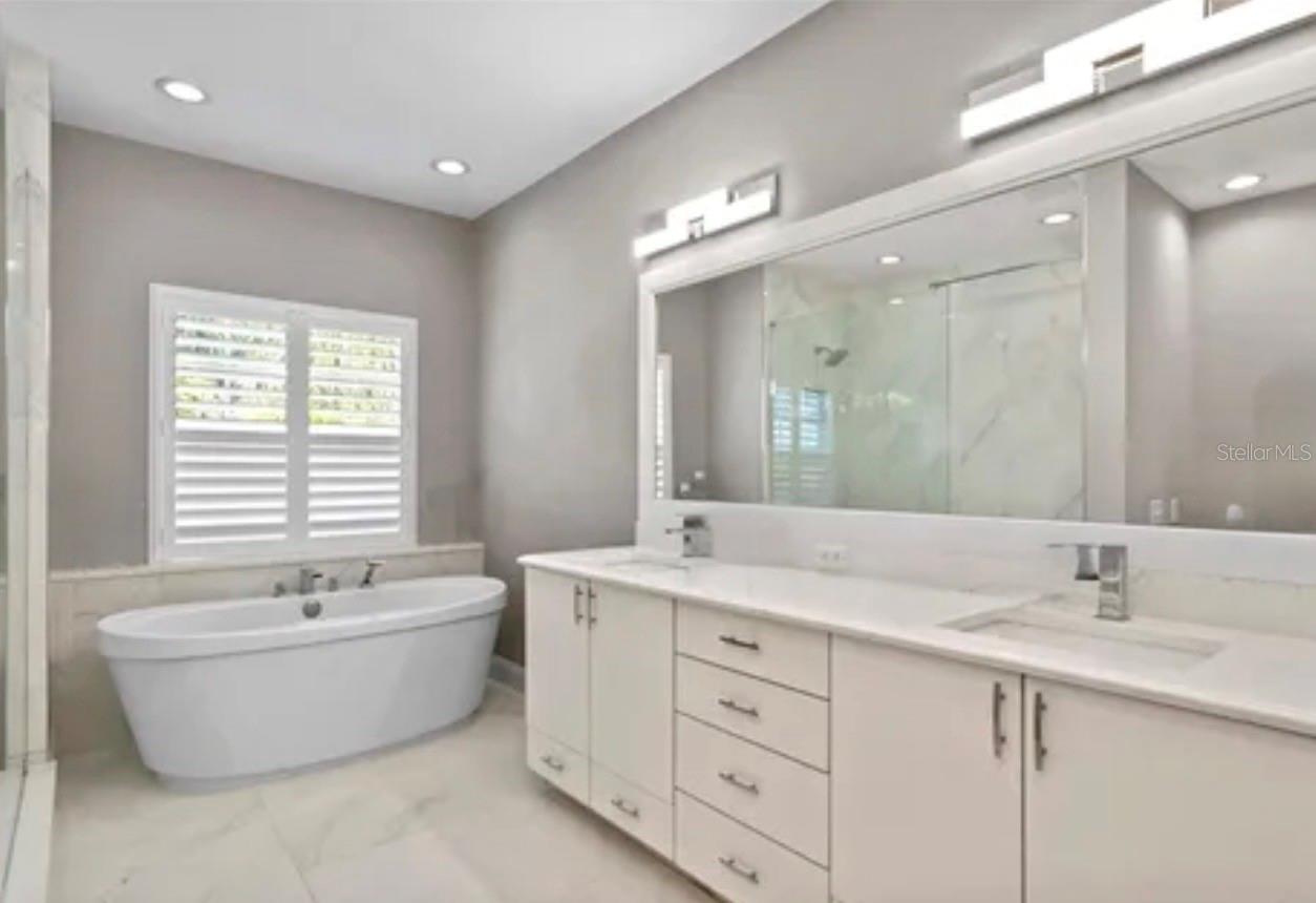 4814 W BEACHWAY DR, TAMPA, FL, 33609