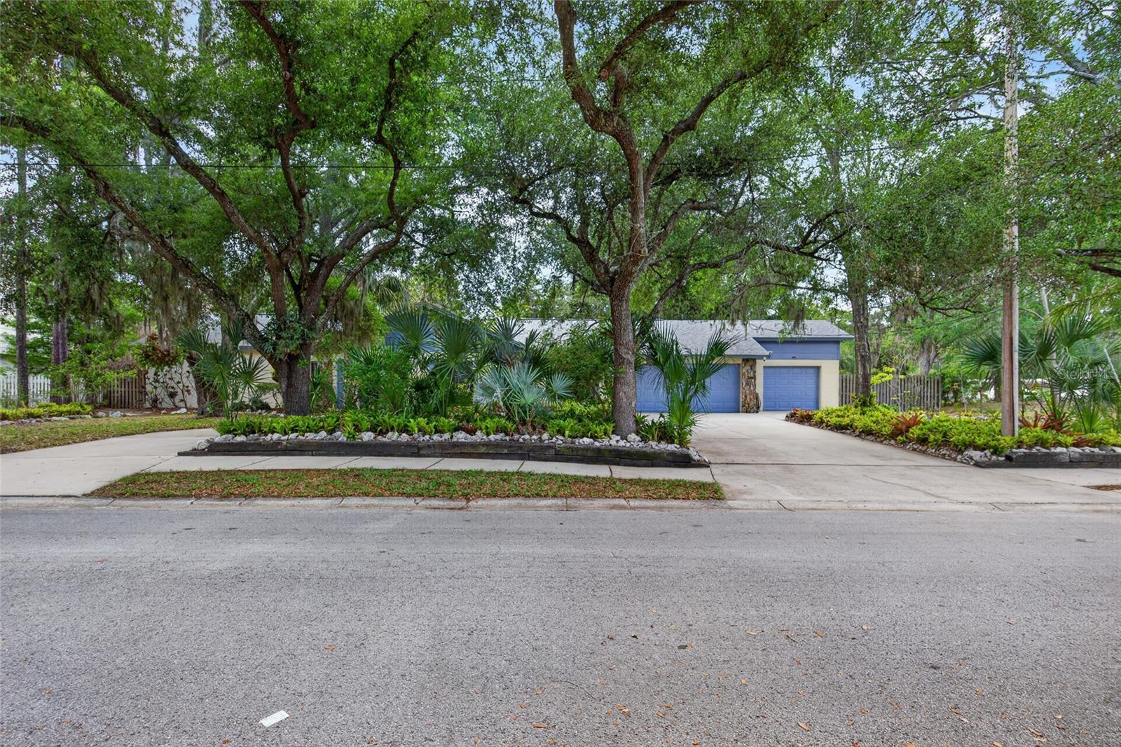 901 W RIVER DR, TEMPLE TERRACE, FL, 33617