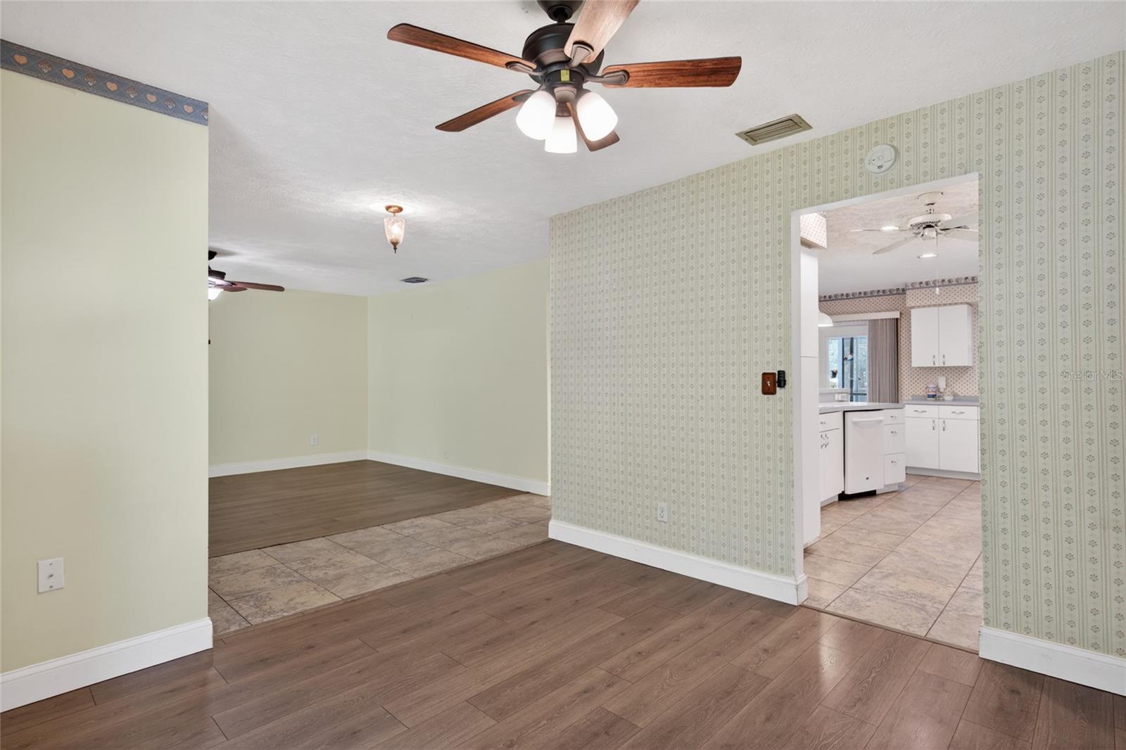 901 W RIVER DR, TEMPLE TERRACE, FL, 33617