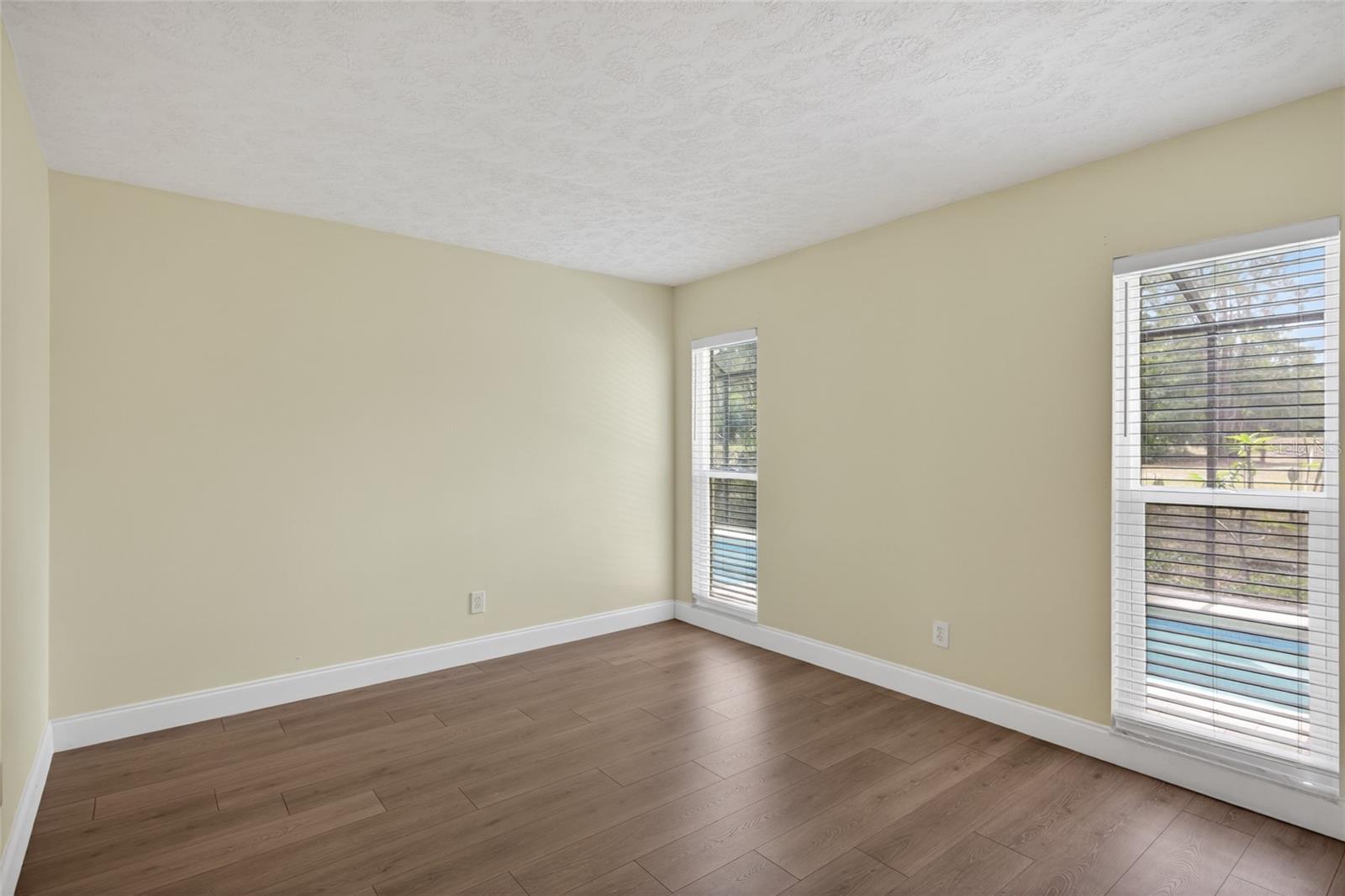 901 W RIVER DR, TEMPLE TERRACE, FL, 33617
