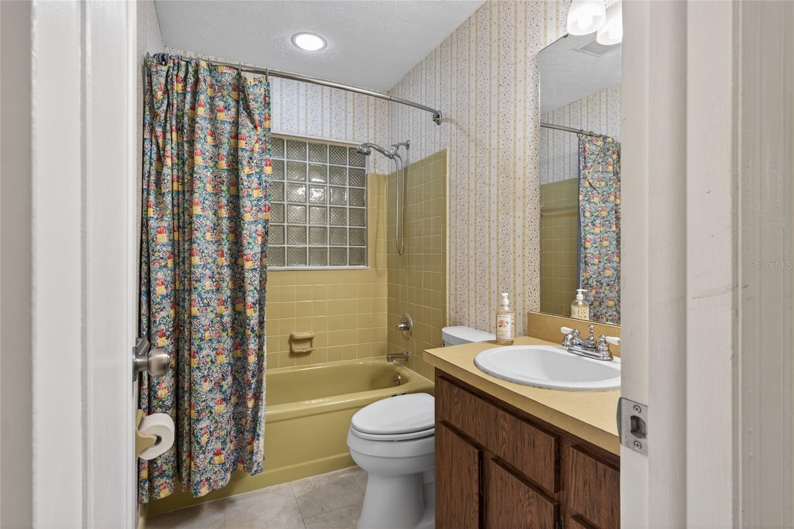 901 W RIVER DR, TEMPLE TERRACE, FL, 33617