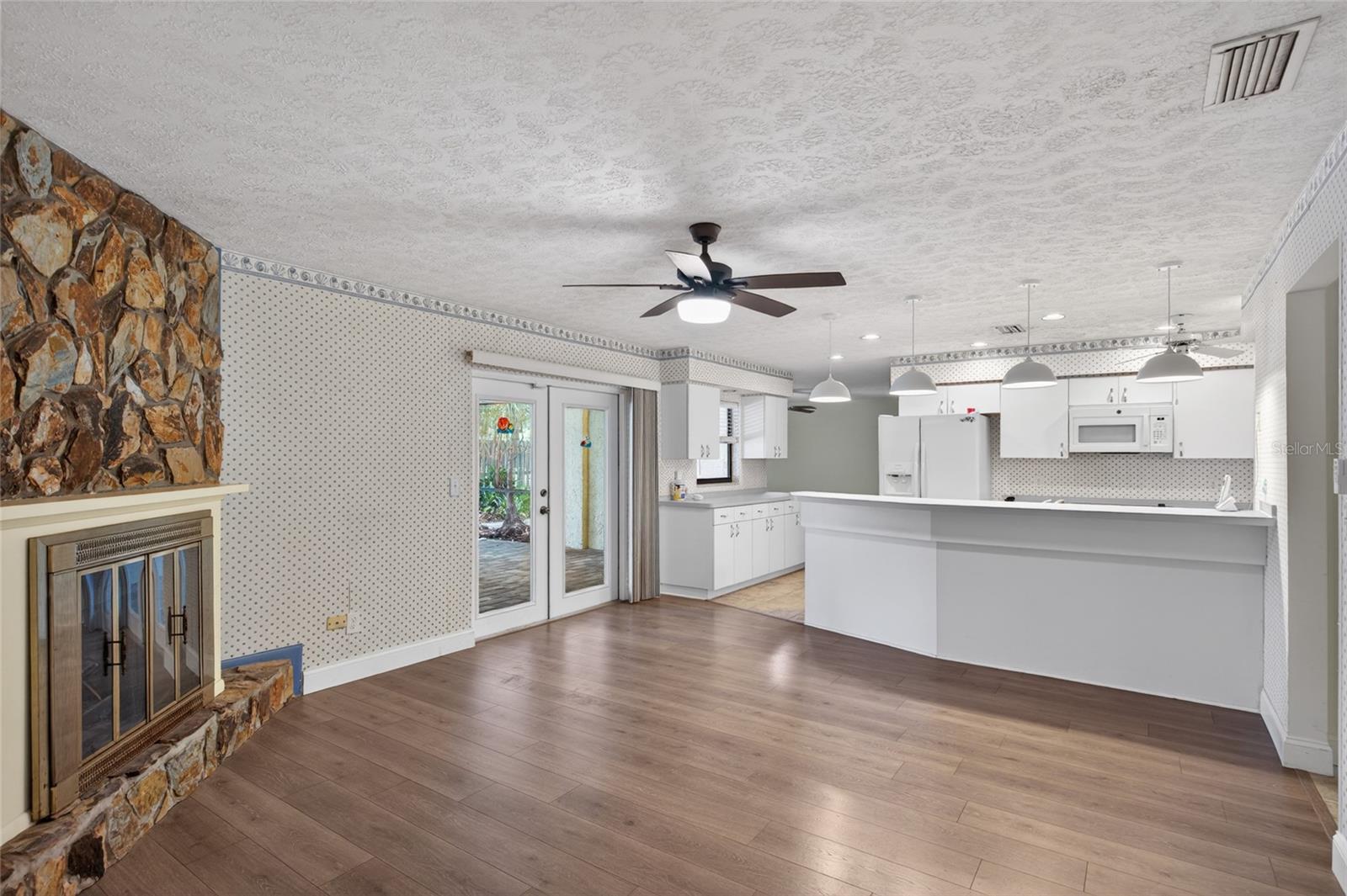 901 W RIVER DR, TEMPLE TERRACE, FL, 33617