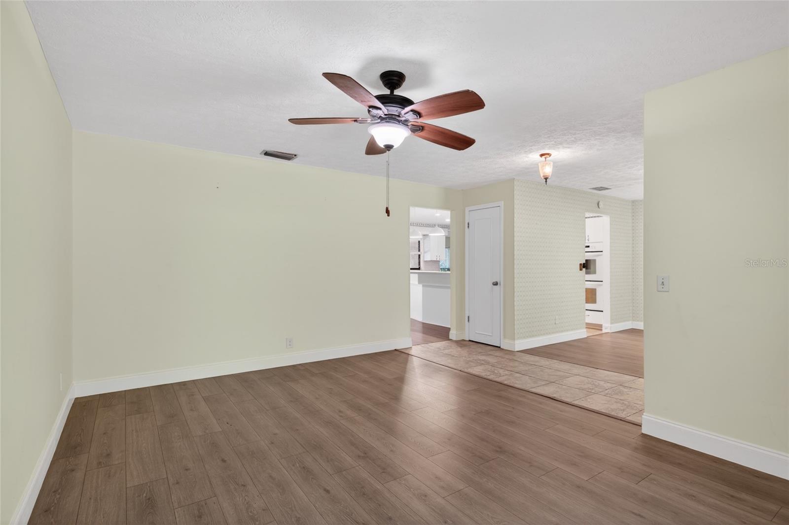 901 W RIVER DR, TEMPLE TERRACE, FL, 33617