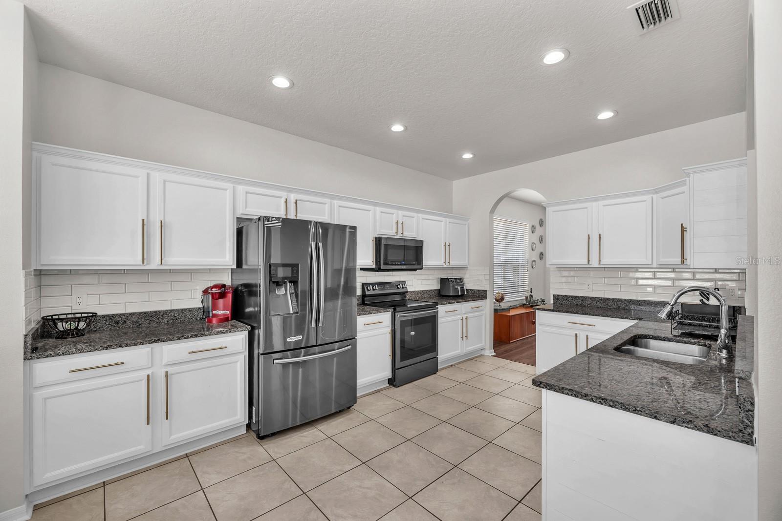 9625 BATON ROUGE LN, LAND O LAKES, FL, 34638