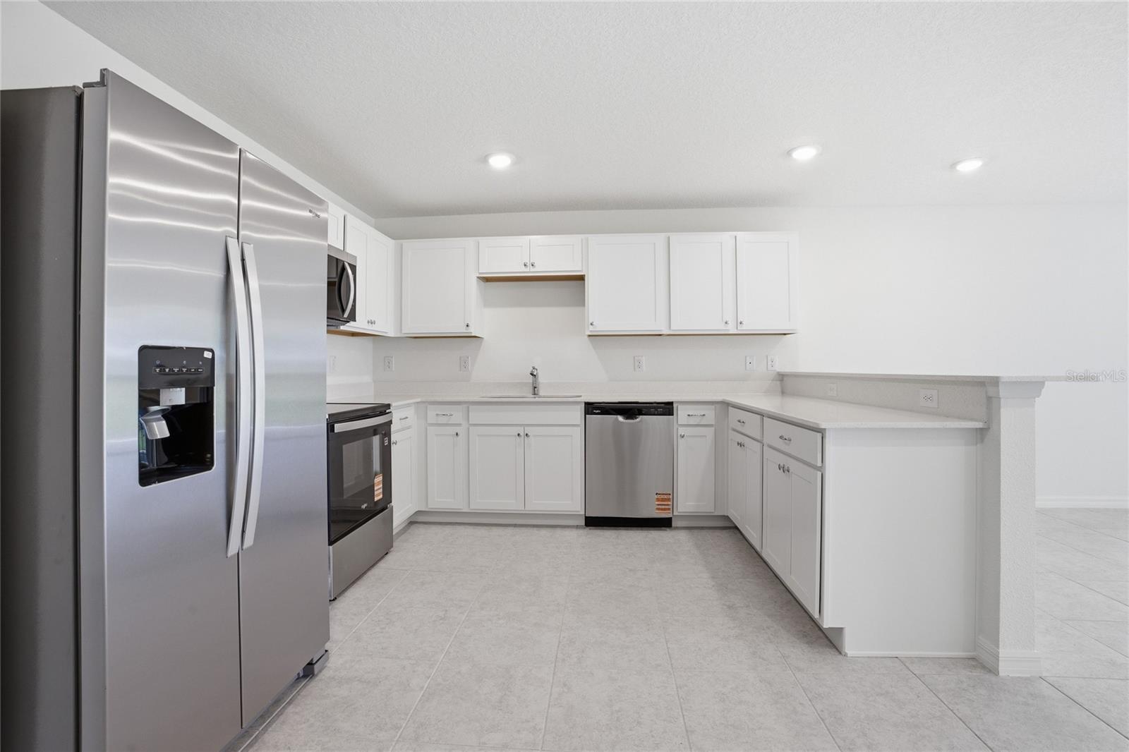 8821 PINE BARK WAY, WILDWOOD, FL, 34785